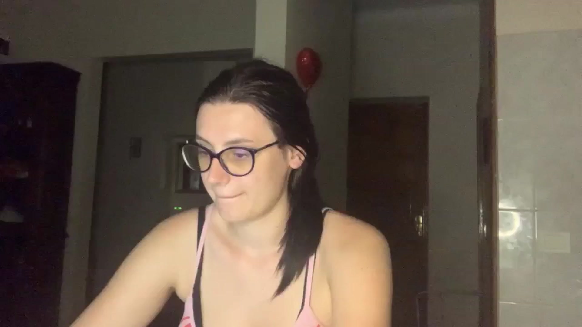 Gallery image thumbnail from PotatoChipss's myfreecams stream on, 08/16/2024, 22:02 image 15 of 20