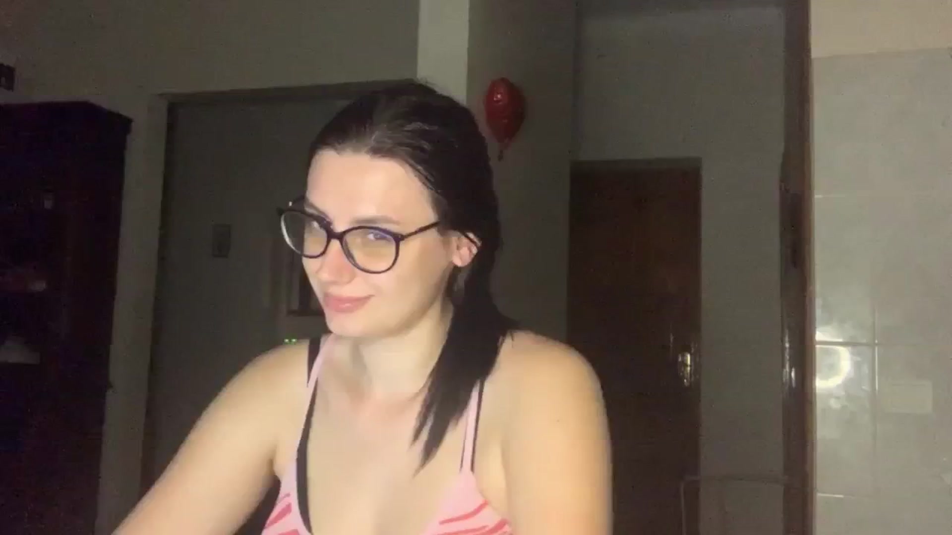 Gallery image thumbnail from PotatoChipss's myfreecams stream on, 08/16/2024, 22:02 image 4 of 20