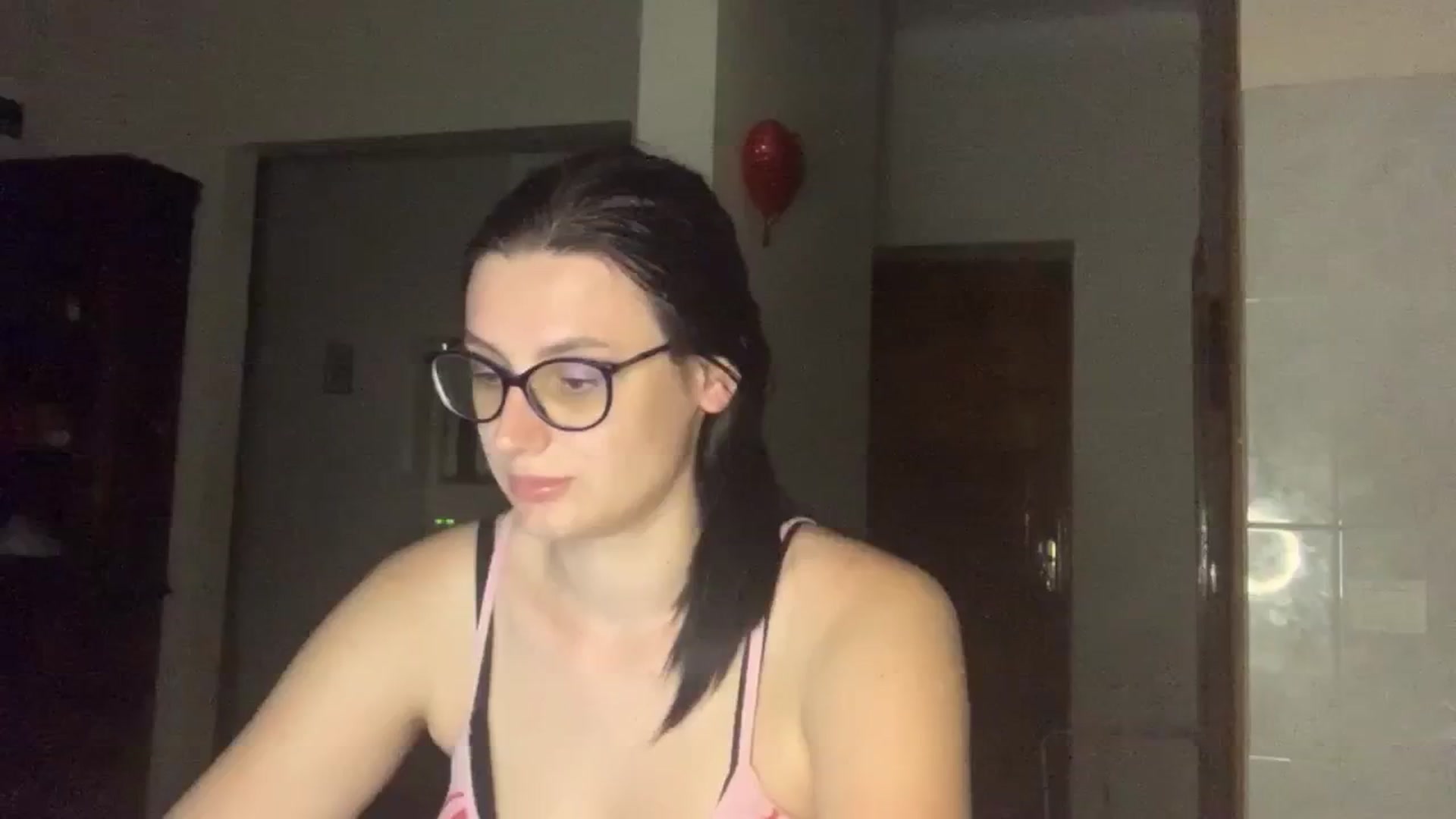 Gallery image thumbnail from PotatoChipss's myfreecams stream on, 08/16/2024, 22:02 image 14 of 20