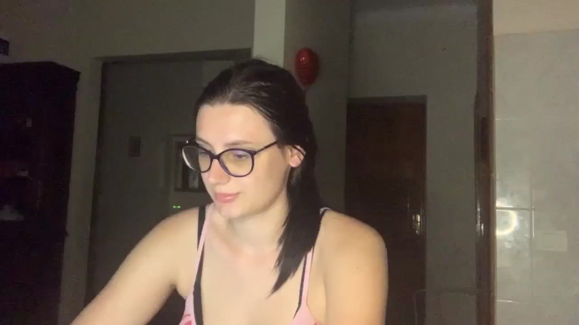 Gallery image thumbnail from PotatoChipss's myfreecams stream on, 08/16/2024, 22:02 image 18 of 20
