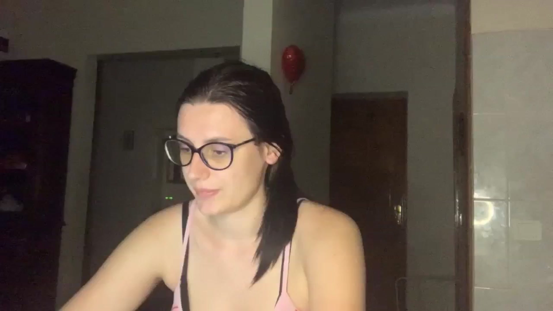 Gallery image thumbnail from PotatoChipss's myfreecams stream on, 08/16/2024, 22:02 image 13 of 20