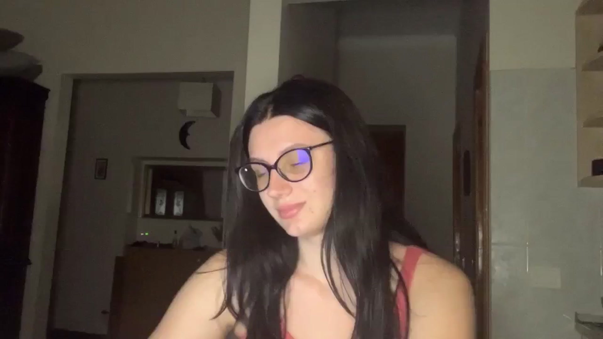 Gallery image thumbnail from PotatoChipss's myfreecams stream on, 08/29/2024, 21:19 image 7 of 20