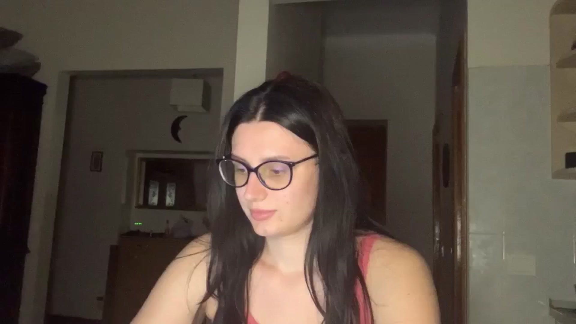 Gallery image thumbnail from PotatoChipss's myfreecams stream on, 08/29/2024, 21:19 image 6 of 20