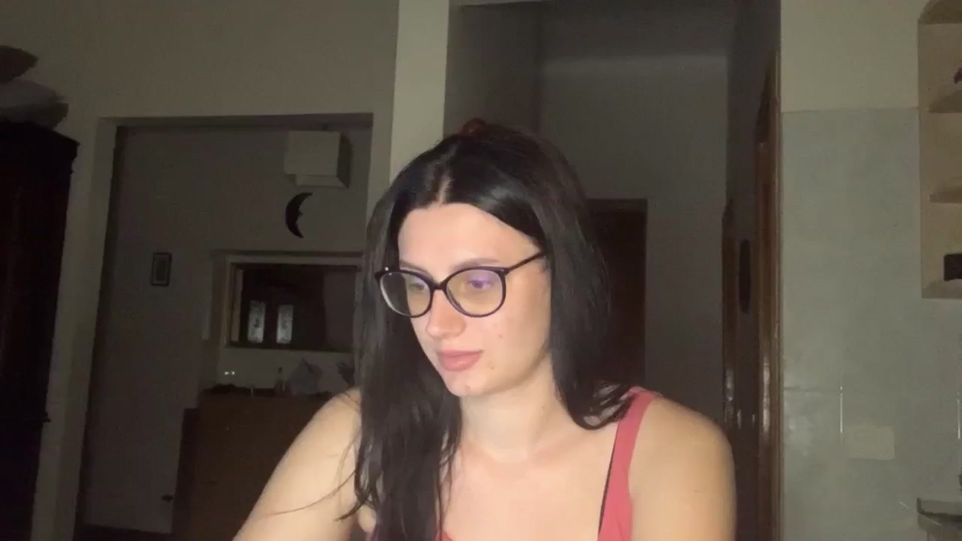 Gallery image thumbnail from PotatoChipss's myfreecams stream on, 08/29/2024, 21:19 image 16 of 20
