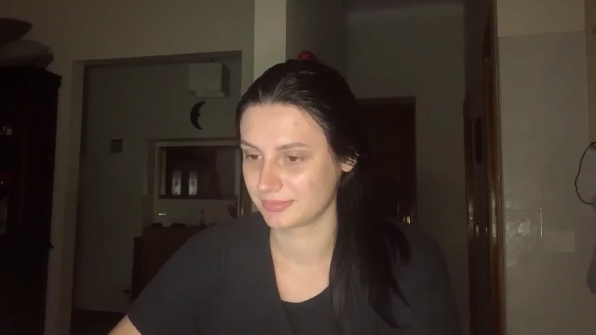 Gallery image thumbnail from PotatoChipss's myfreecams stream on, 09/17/2024, 05:31 image 12 of 20