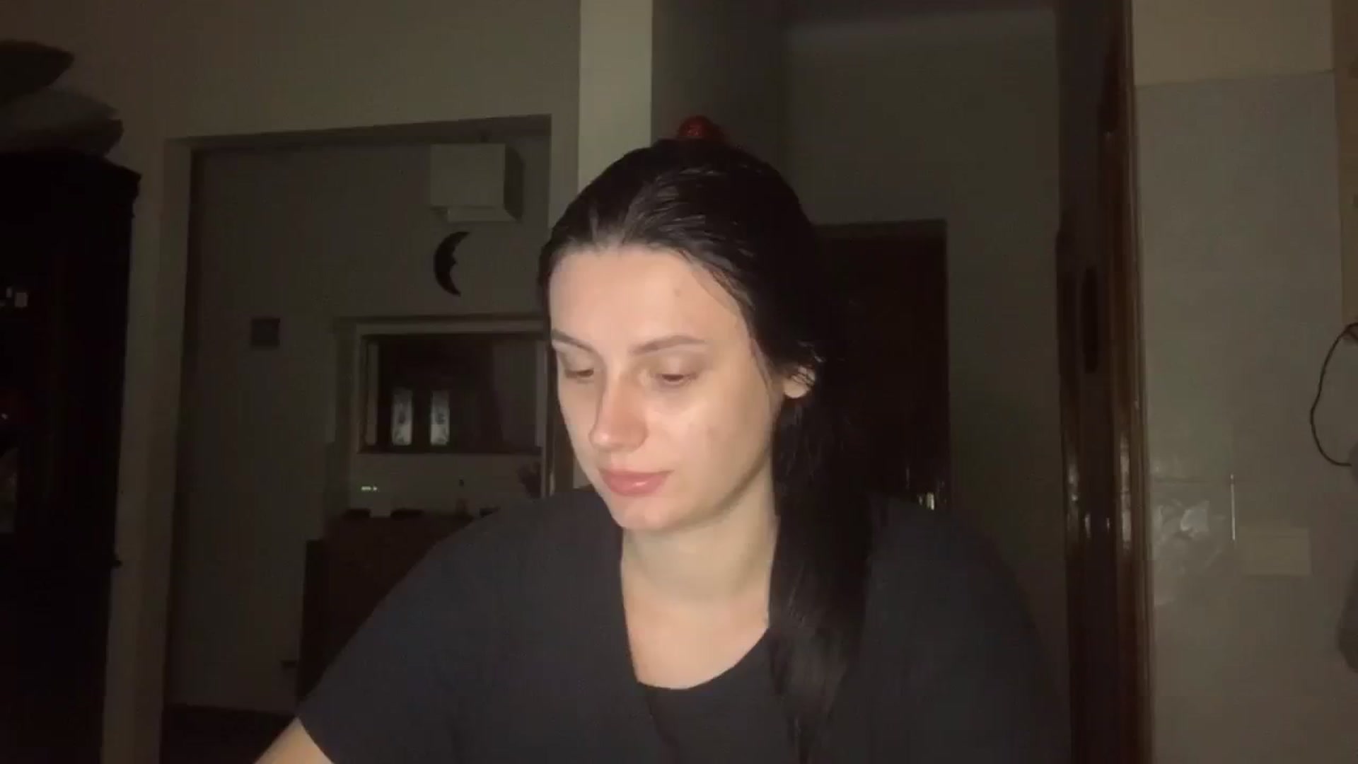 Gallery image thumbnail from PotatoChipss's myfreecams stream on, 09/17/2024, 05:31 image 8 of 20