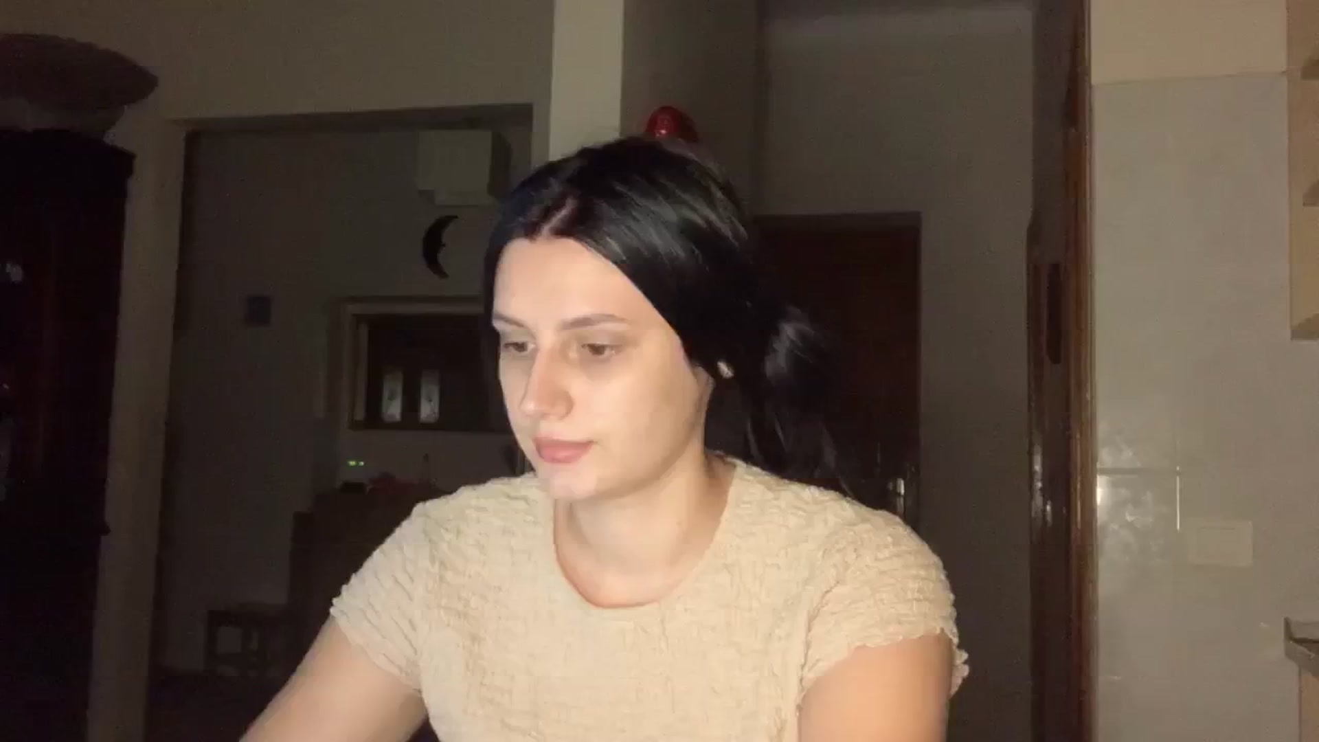 Gallery image thumbnail from PotatoChipss's myfreecams stream on, 10/14/2024, 17:14 image 16 of 20