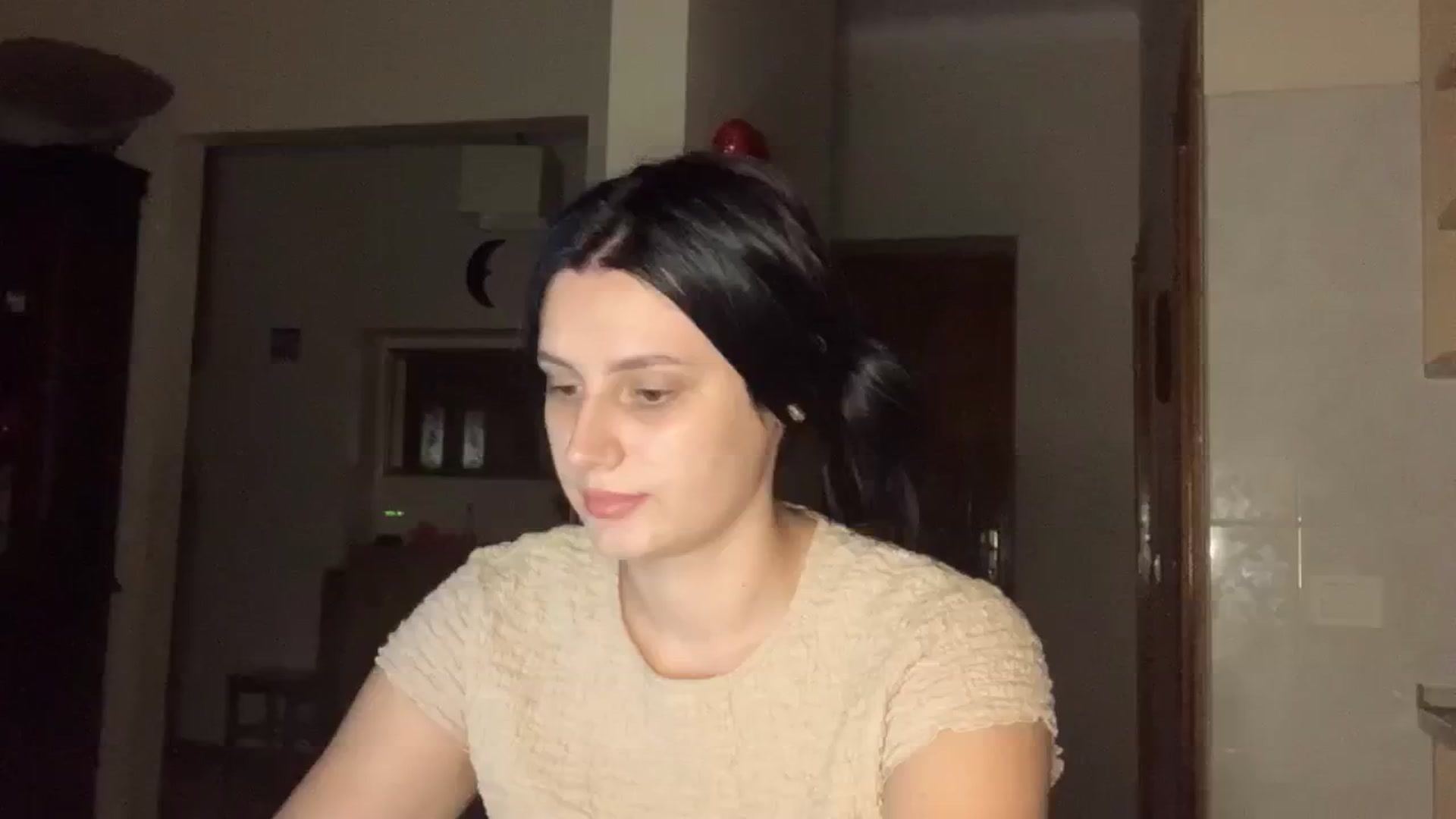 Gallery image thumbnail from PotatoChipss's myfreecams stream on, 10/14/2024, 17:14 image 7 of 20