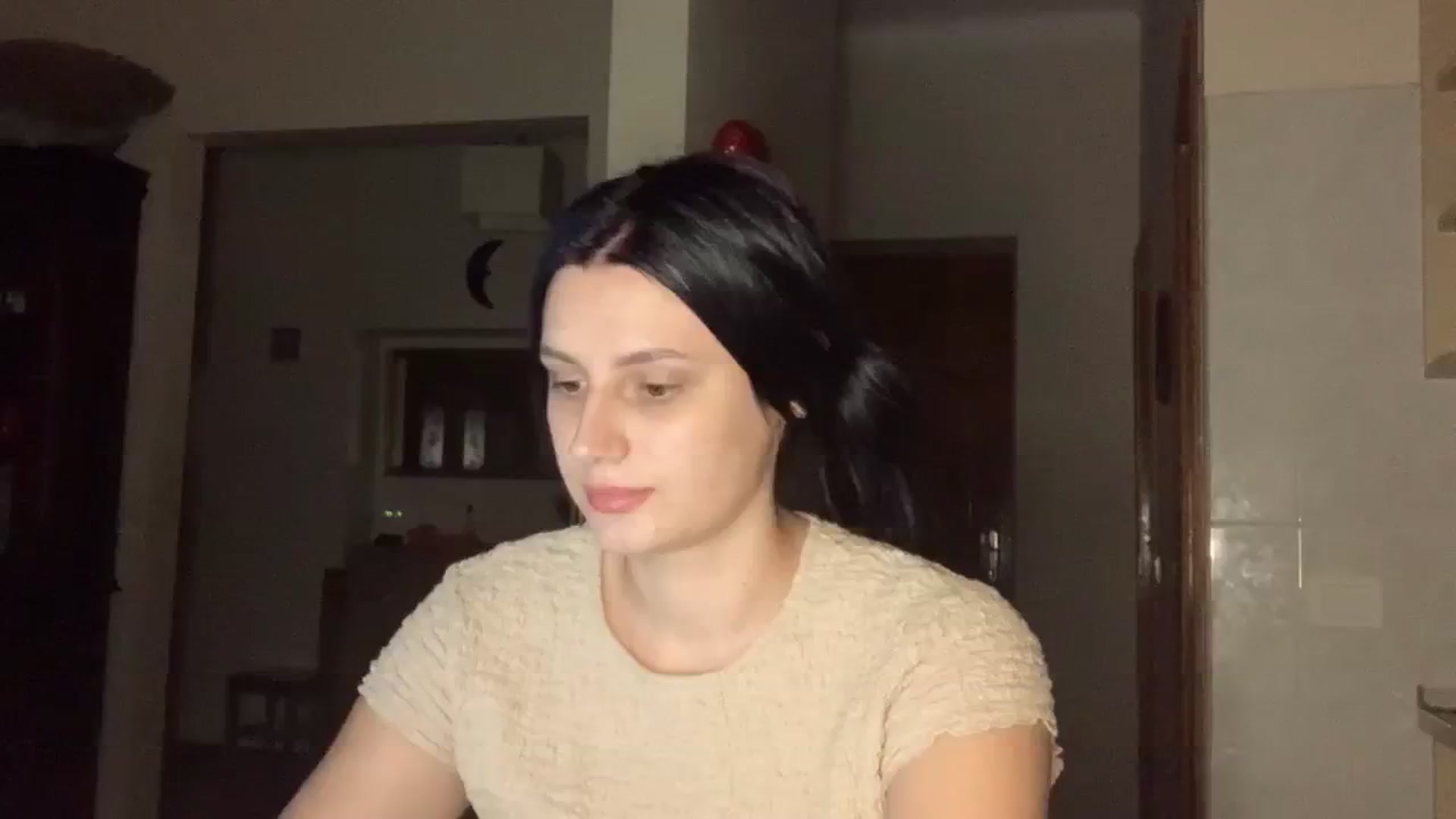 Gallery image thumbnail from PotatoChipss's myfreecams stream on, 10/14/2024, 17:14 image 9 of 20