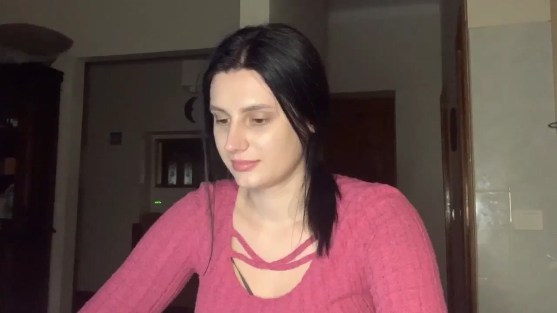 Gallery image thumbnail from PotatoChipss's myfreecams stream on, 11/03/2024, 20:53 image 17 of 20