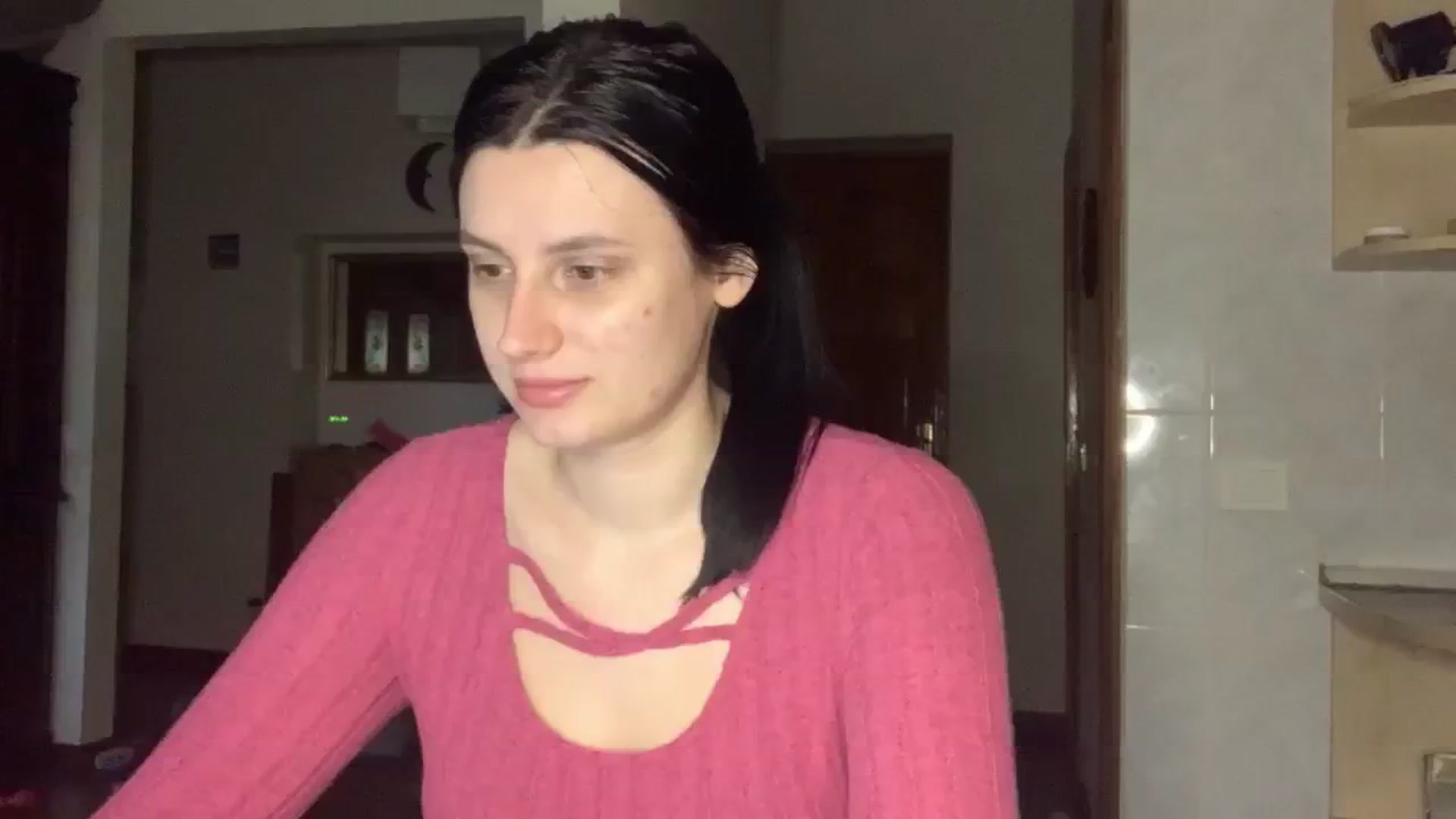 Gallery image thumbnail from PotatoChipss's myfreecams stream on, 11/17/2024, 14:17 image 7 of 20
