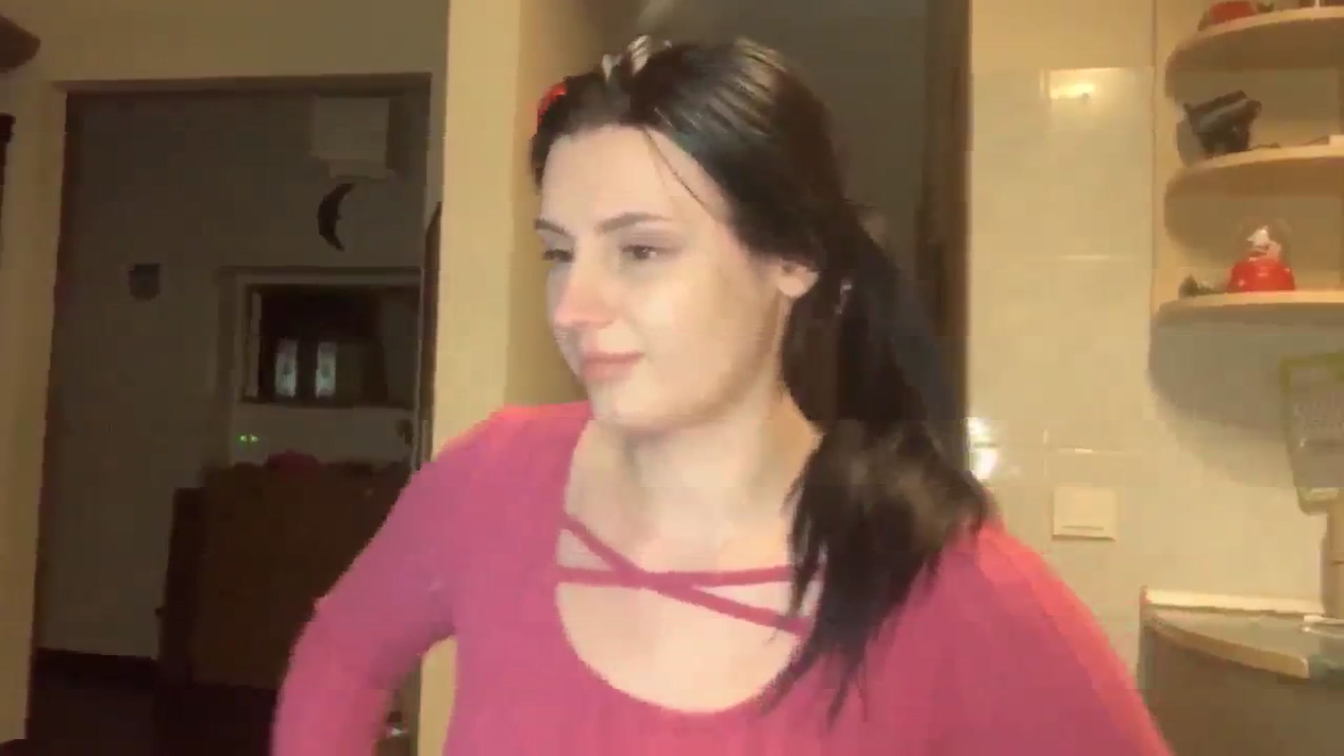 Gallery image thumbnail from PotatoChipss's myfreecams stream on, 11/23/2024, 18:14 image 15 of 20