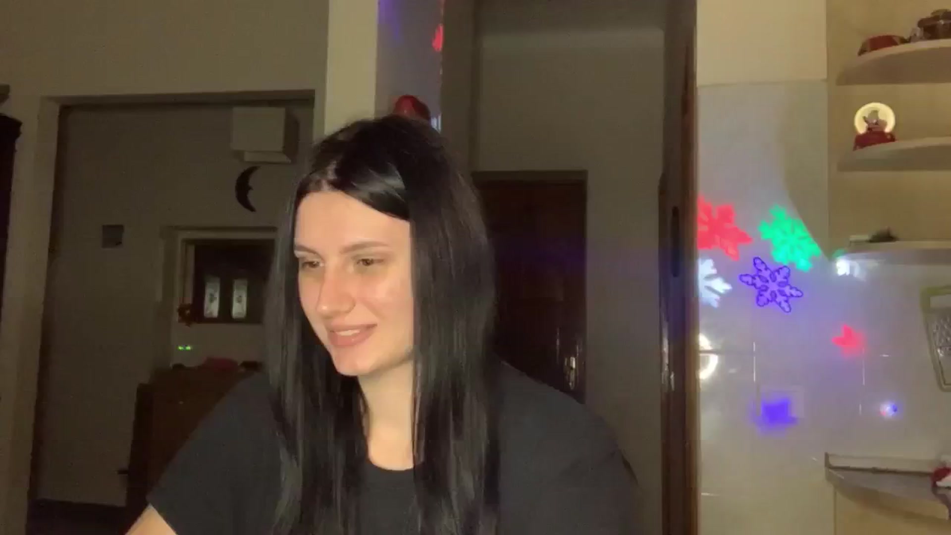 Gallery image thumbnail from PotatoChipss's myfreecams stream on, 11/27/2024, 17:36 image 19 of 20