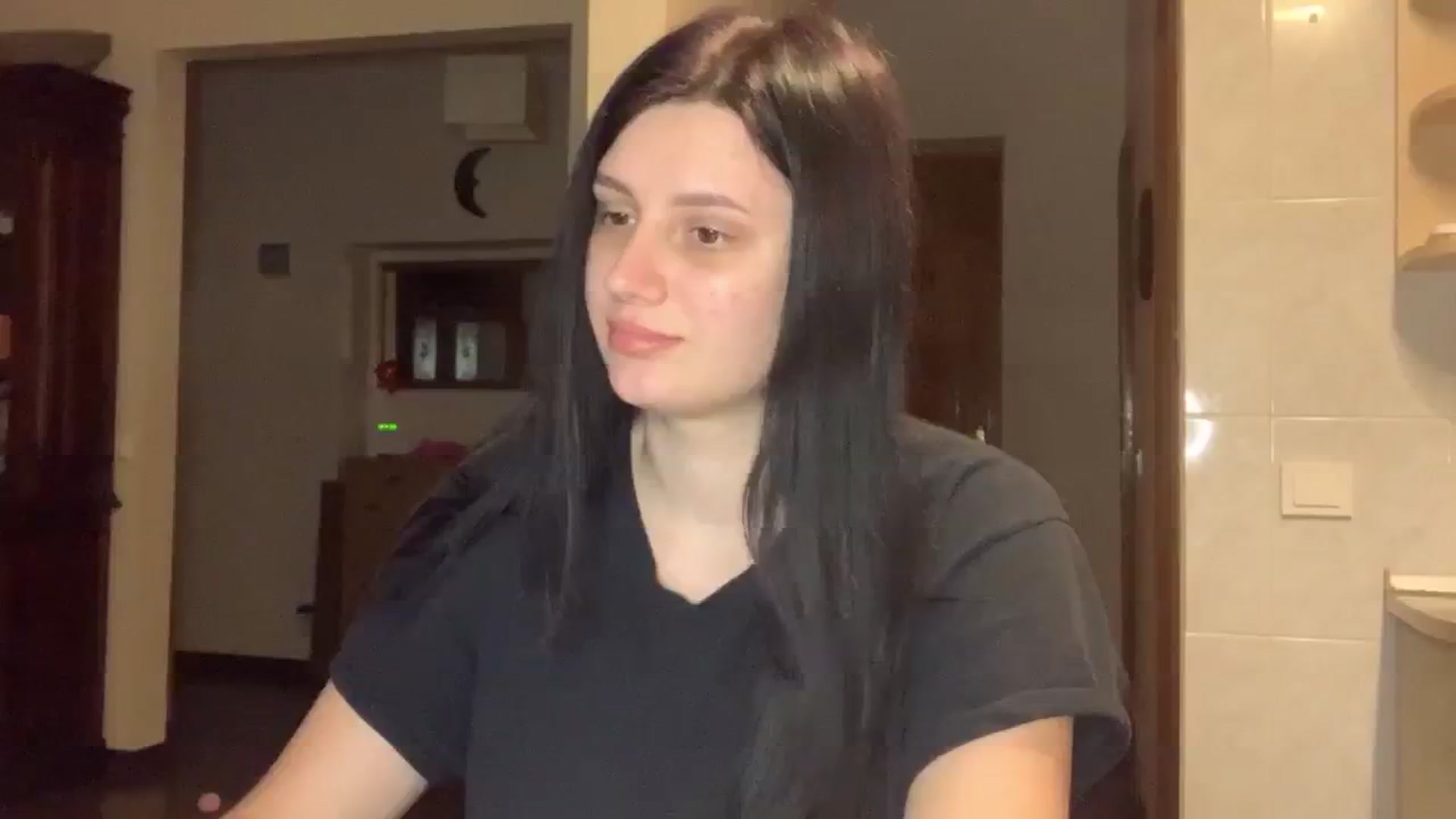 Gallery image thumbnail from PotatoChipss's myfreecams stream on, 11/30/2024, 19:23 image 20 of 20