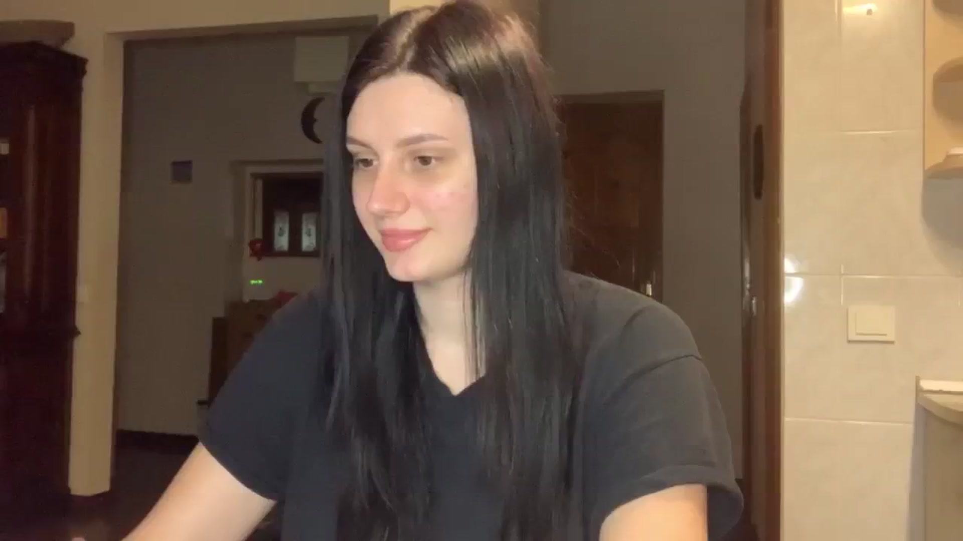 Gallery image thumbnail from PotatoChipss's myfreecams stream on, 11/30/2024, 19:23 image 5 of 20
