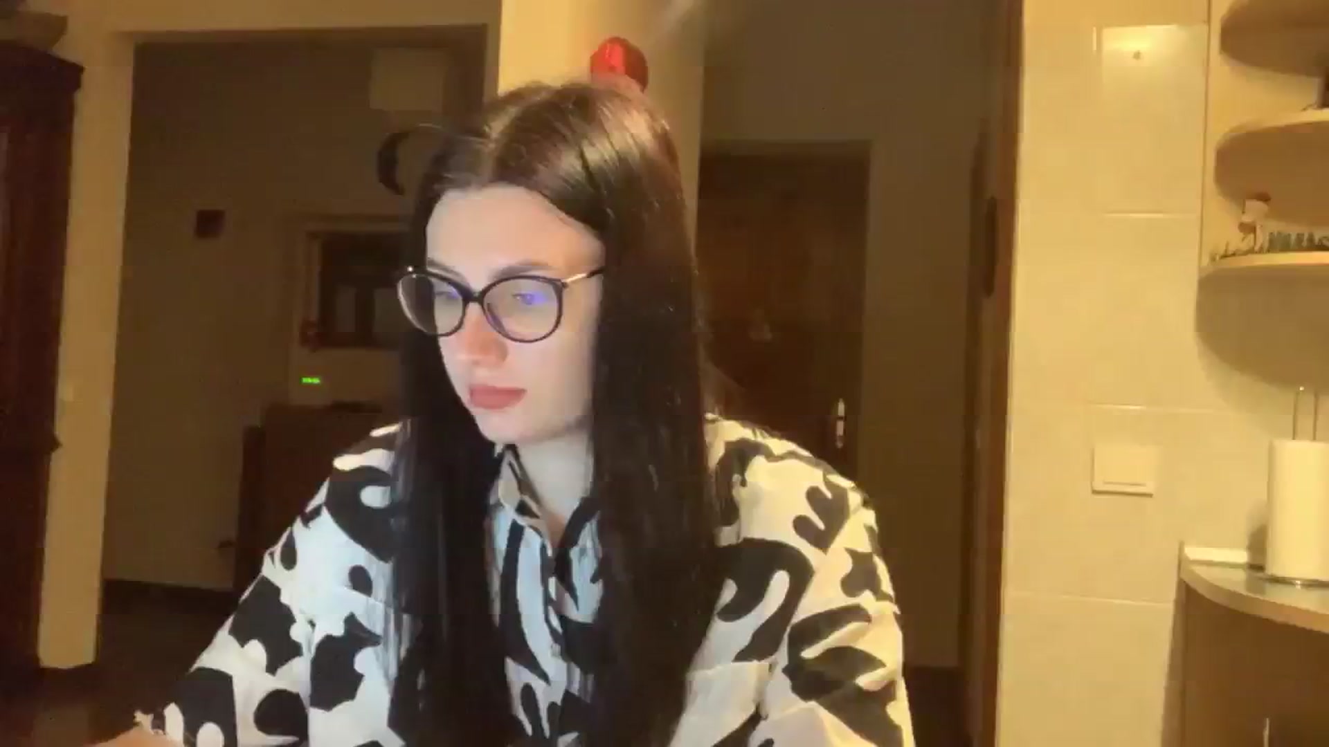 Gallery image thumbnail from PotatoChipss's myfreecams stream on, 12/27/2024, 19:49 image 6 of 20