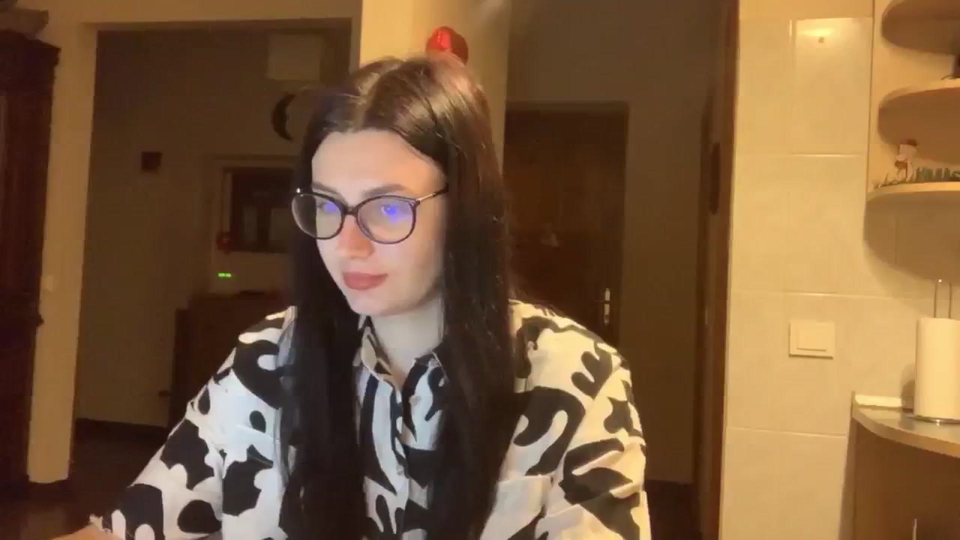 Gallery image thumbnail from PotatoChipss's myfreecams stream on, 12/27/2024, 19:49 image 4 of 20