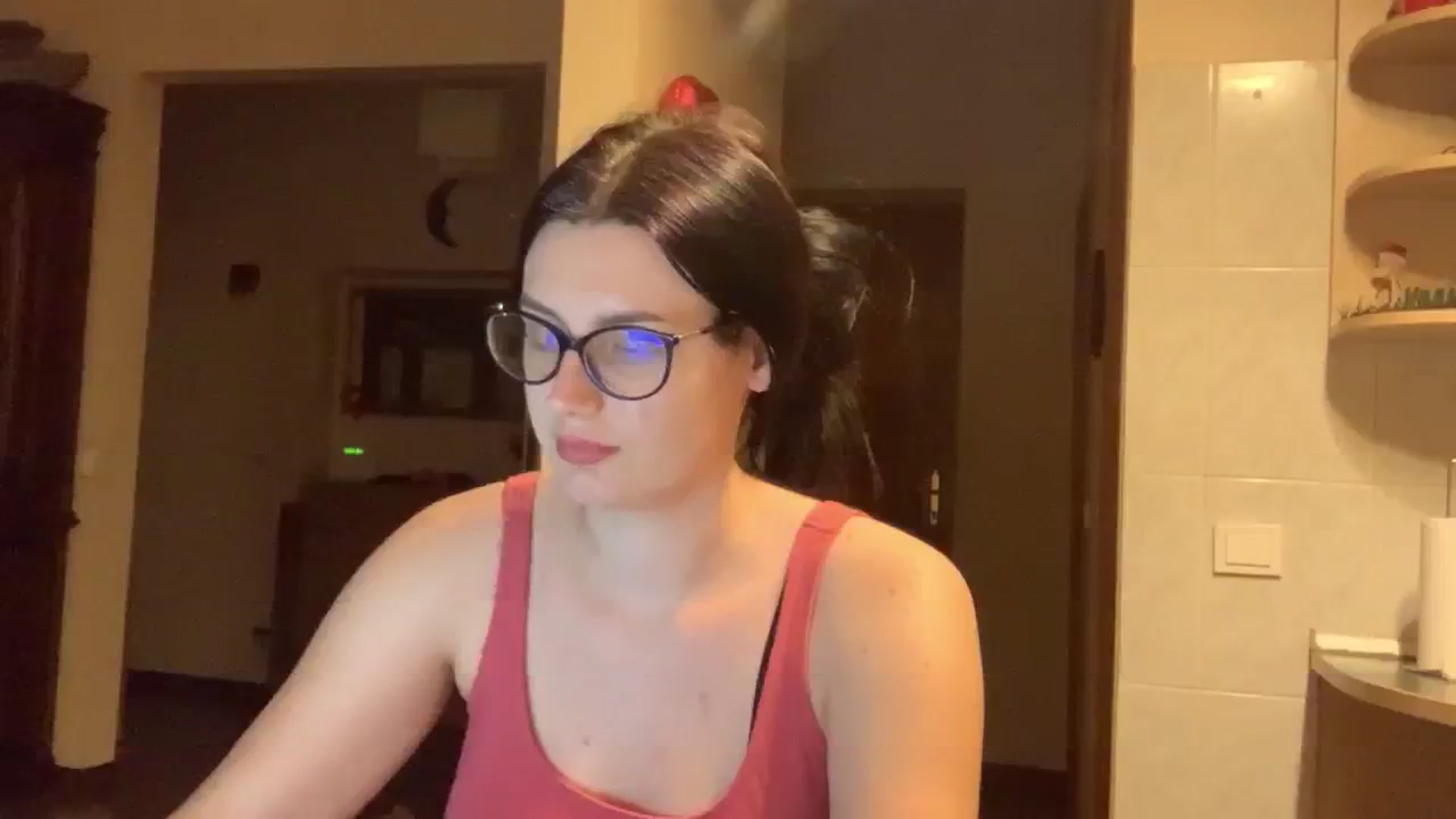 Gallery image thumbnail from PotatoChipss's myfreecams stream on, 12/27/2024, 20:25 image 18 of 20