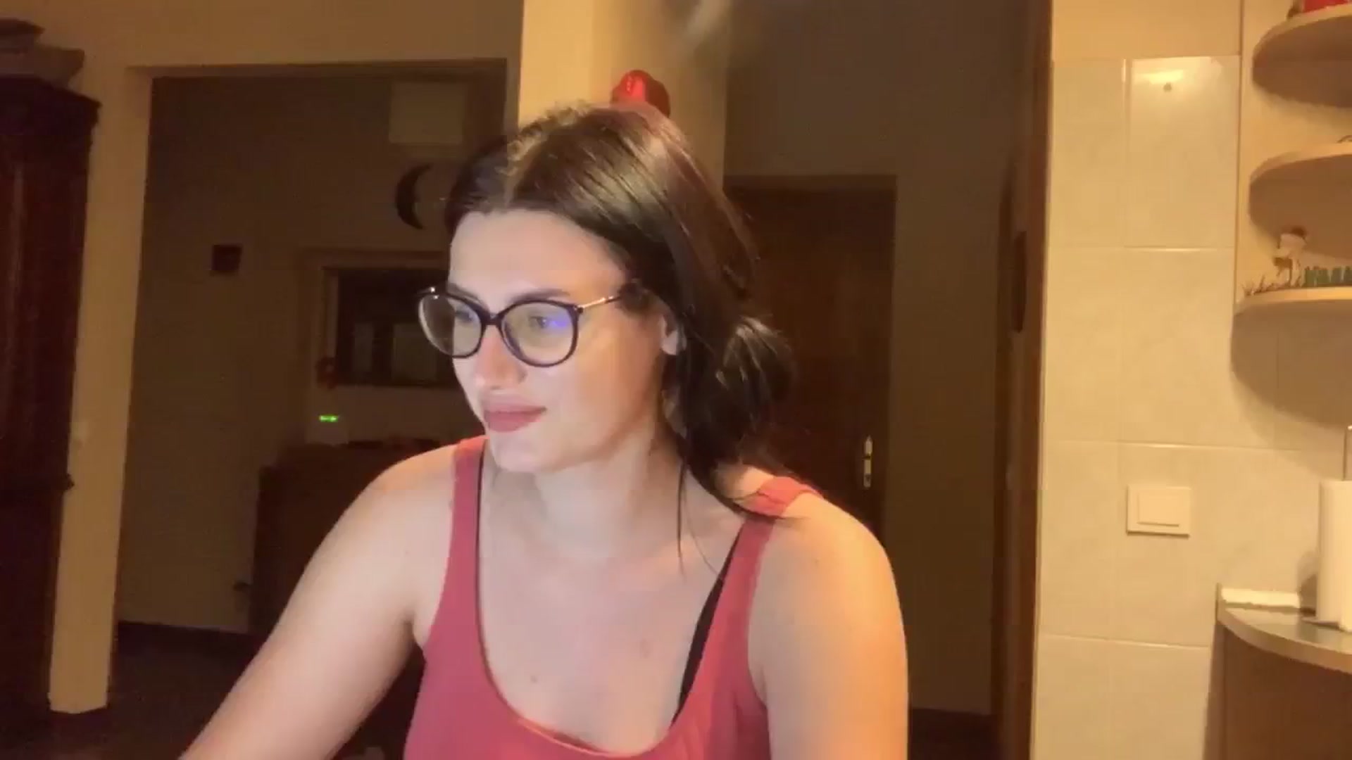 Gallery image thumbnail from PotatoChipss's myfreecams stream on, 12/27/2024, 20:25 image 11 of 20