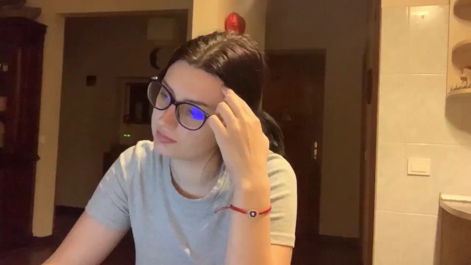 Gallery image thumbnail from PotatoChipss's myfreecams stream on, 12/28/2024, 21:02 image 16 of 20