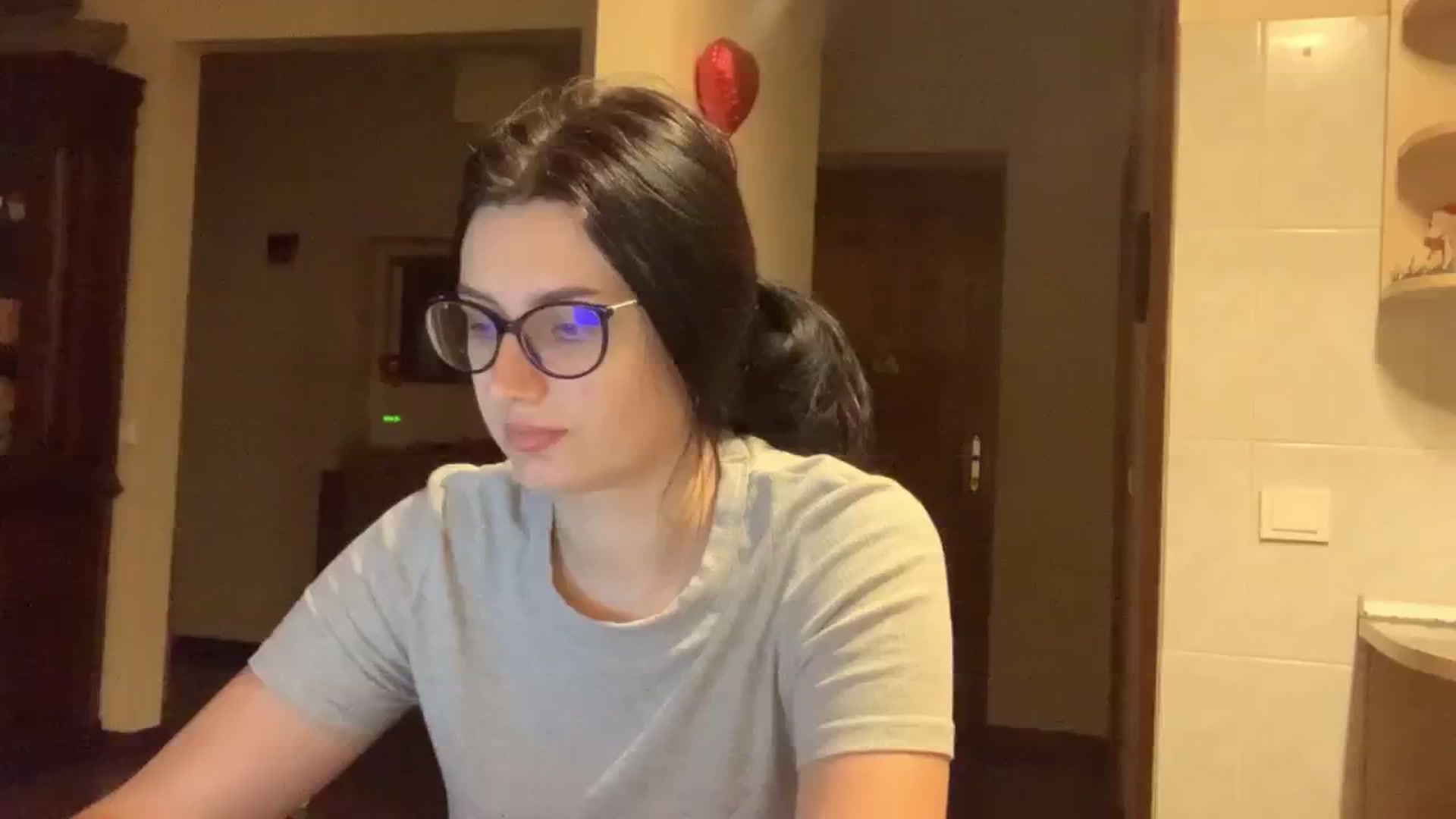 Gallery image thumbnail from PotatoChipss's myfreecams stream on, 12/28/2024, 21:02 image 15 of 20