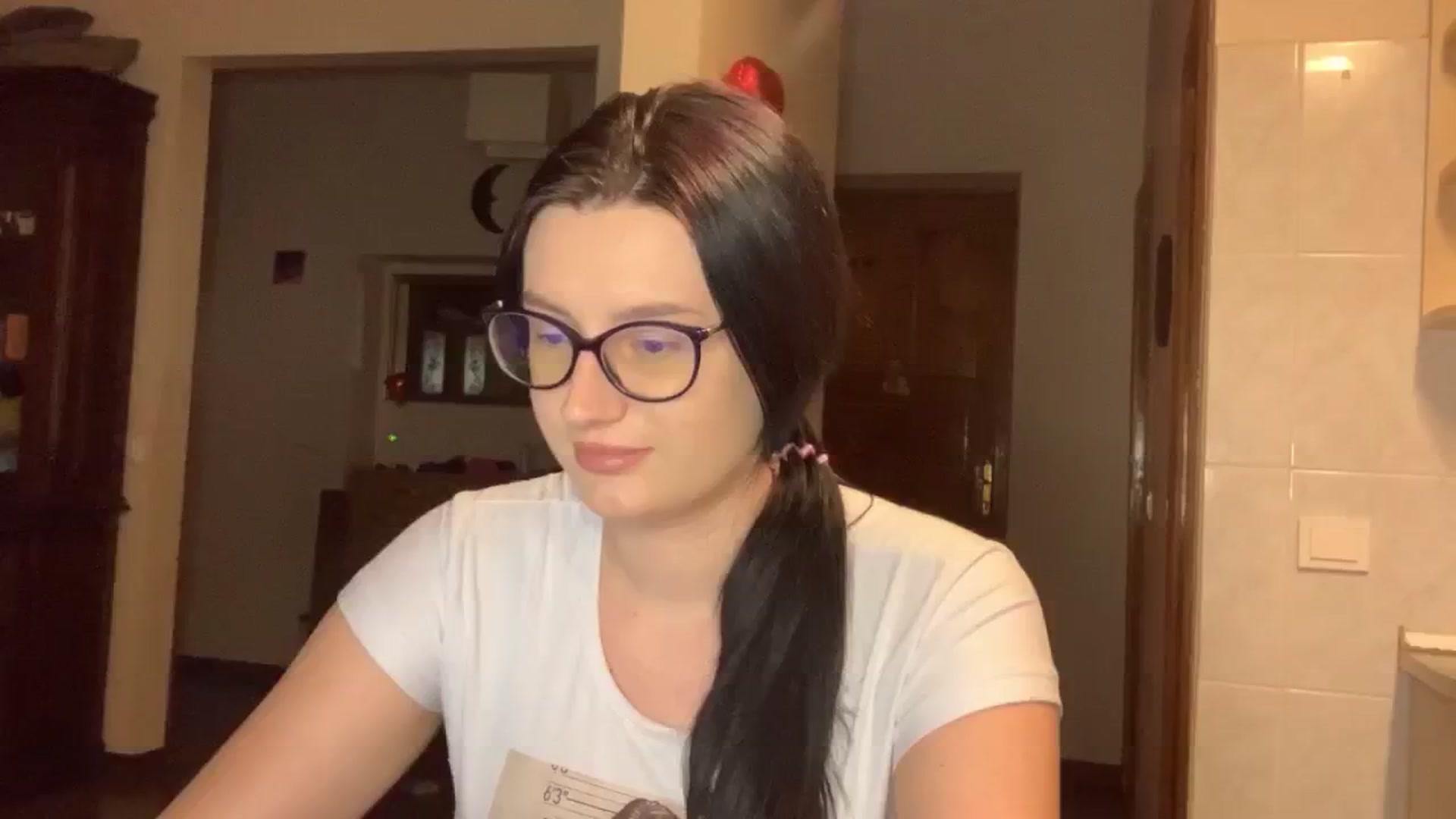 Gallery image thumbnail from PotatoChipss's myfreecams stream on, 01/10/2025, 20:23 image 18 of 20