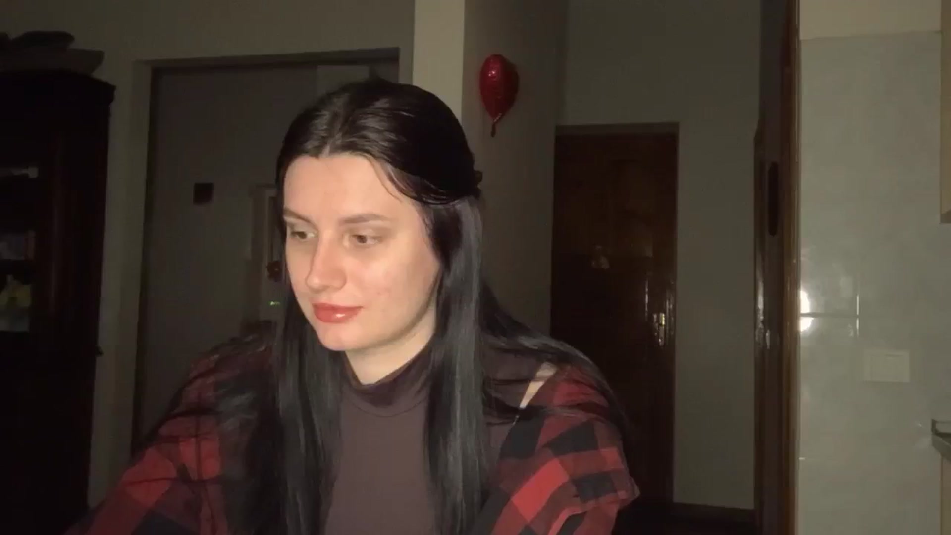 Gallery image thumbnail from PotatoChipss's myfreecams stream on, 02/10/2025, 18:24 image 5 of 20