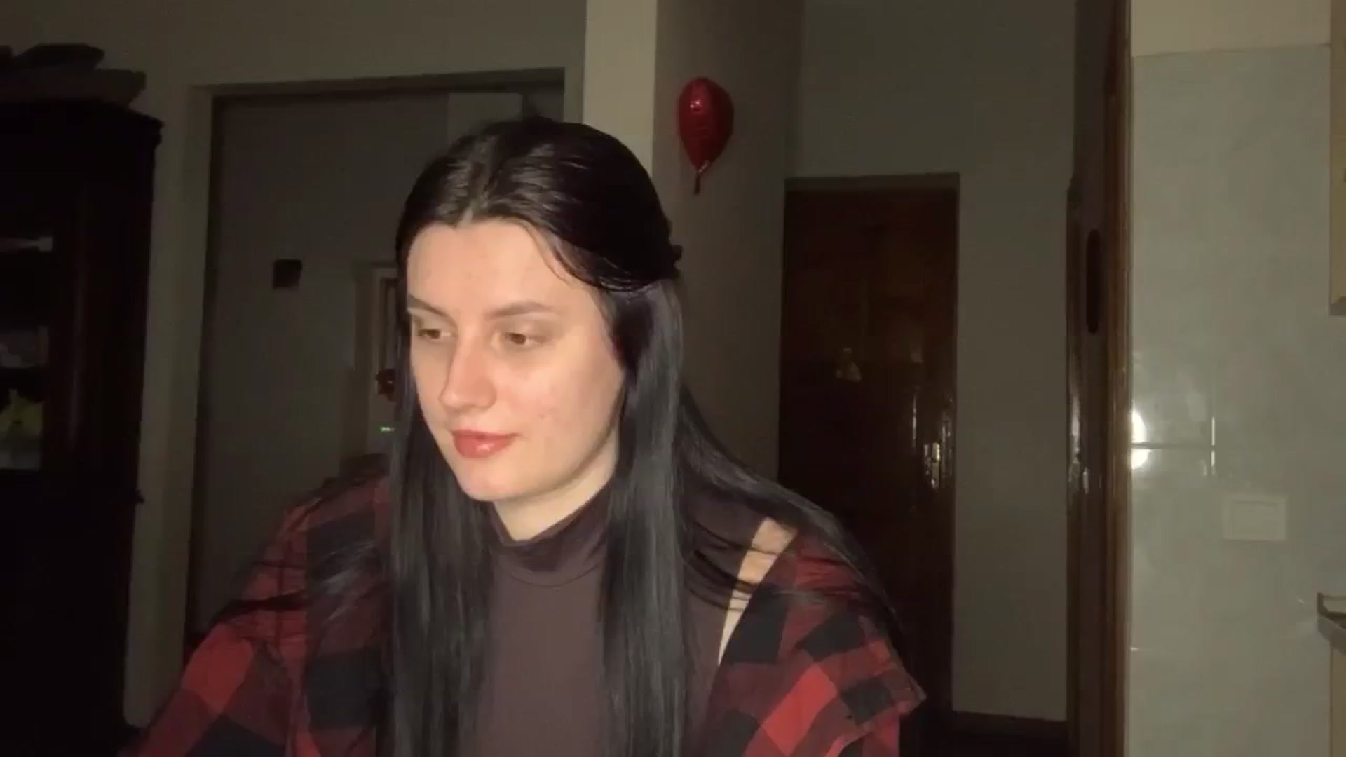 Gallery image thumbnail from PotatoChipss's myfreecams stream on, 02/10/2025, 18:24 image 8 of 20