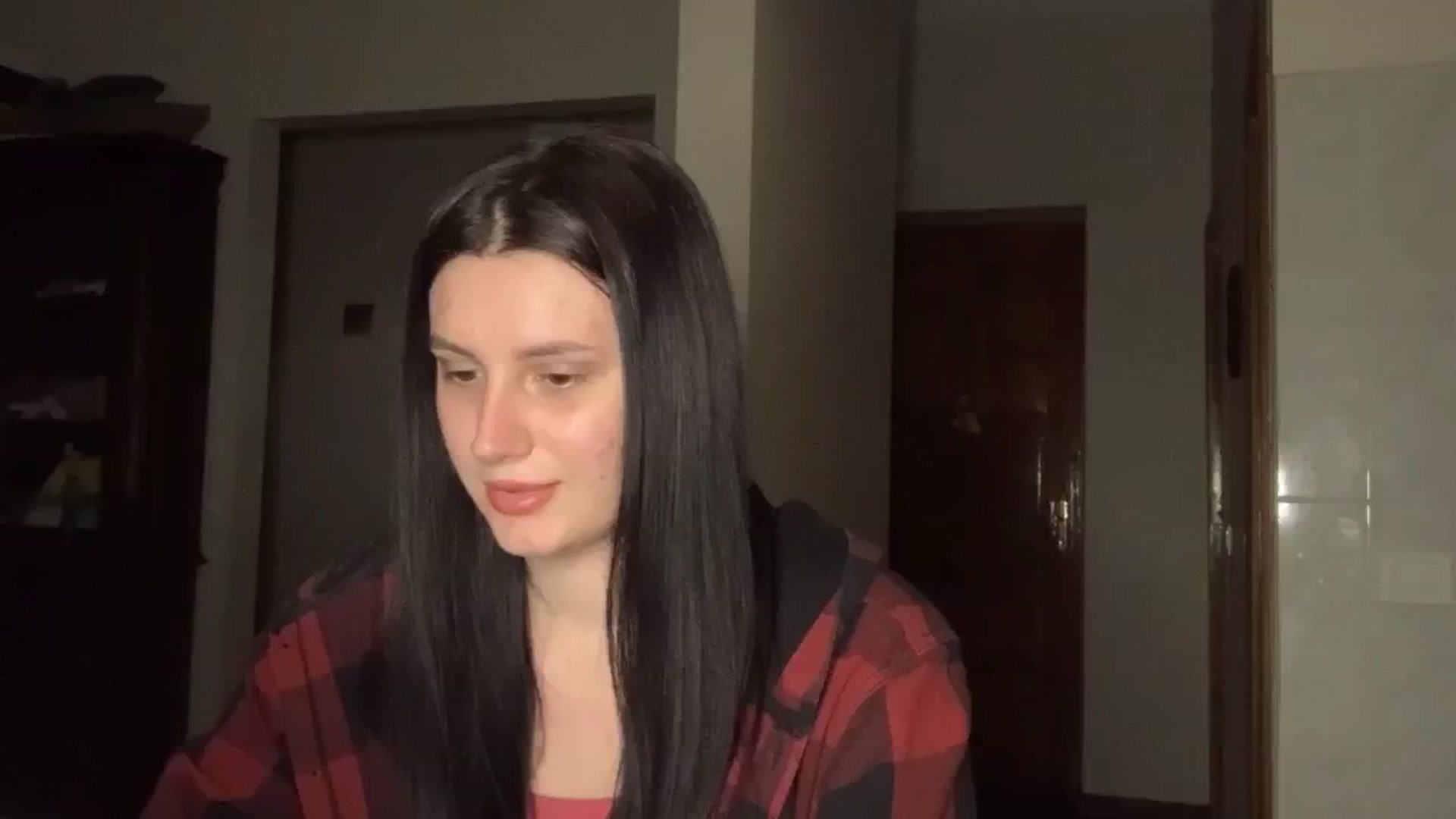 Gallery image thumbnail from PotatoChipss's myfreecams stream on, 03/03/2025, 21:24 image 19 of 20