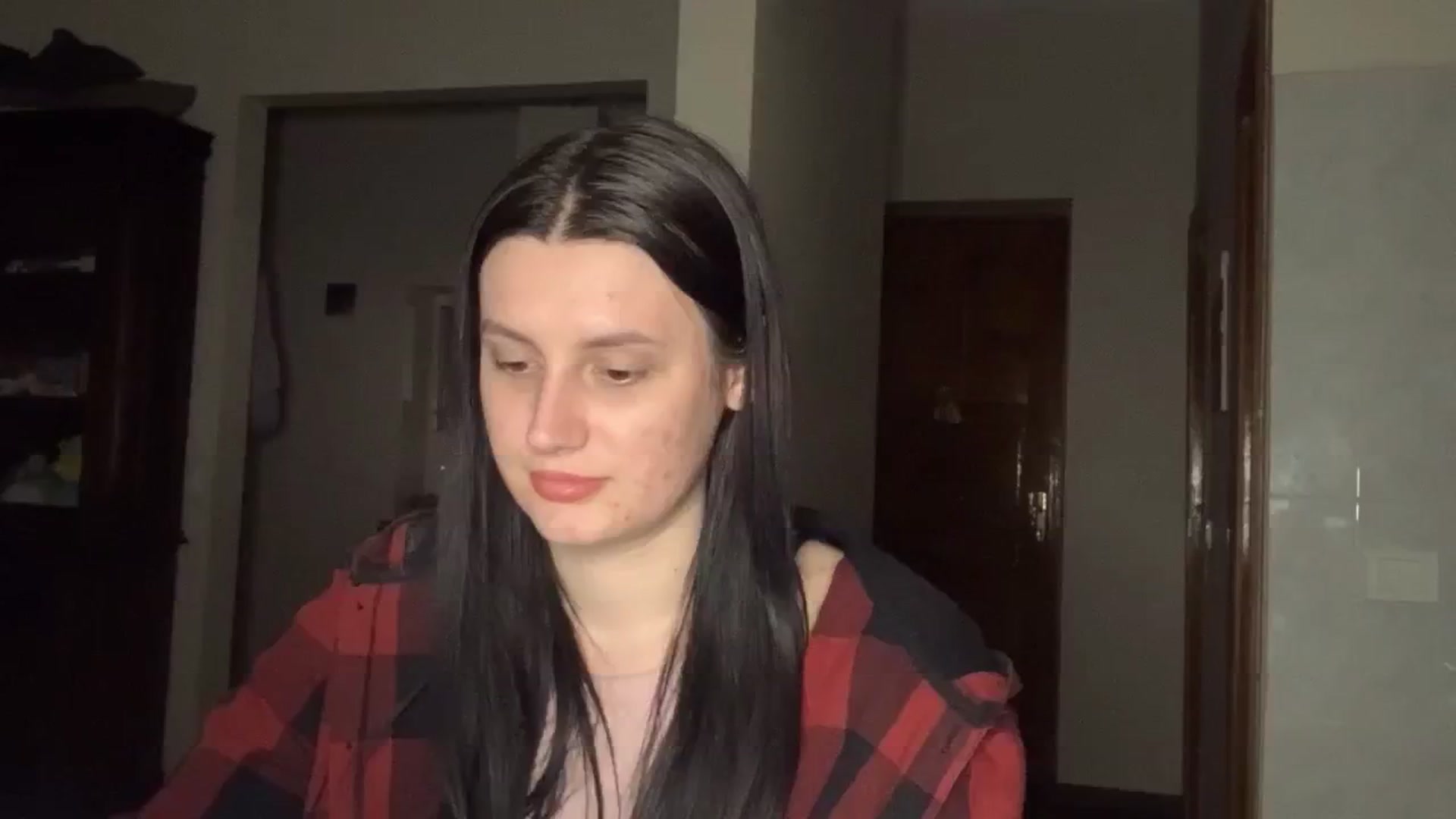 Gallery image thumbnail from PotatoChipss's myfreecams stream on, 03/28/2025, 19:57 image 18 of 20