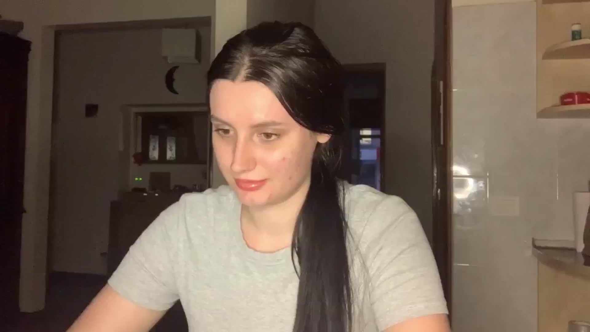 Gallery image thumbnail from PotatoChipss's myfreecams stream on, 04/19/2025, 18:29 image 14 of 20