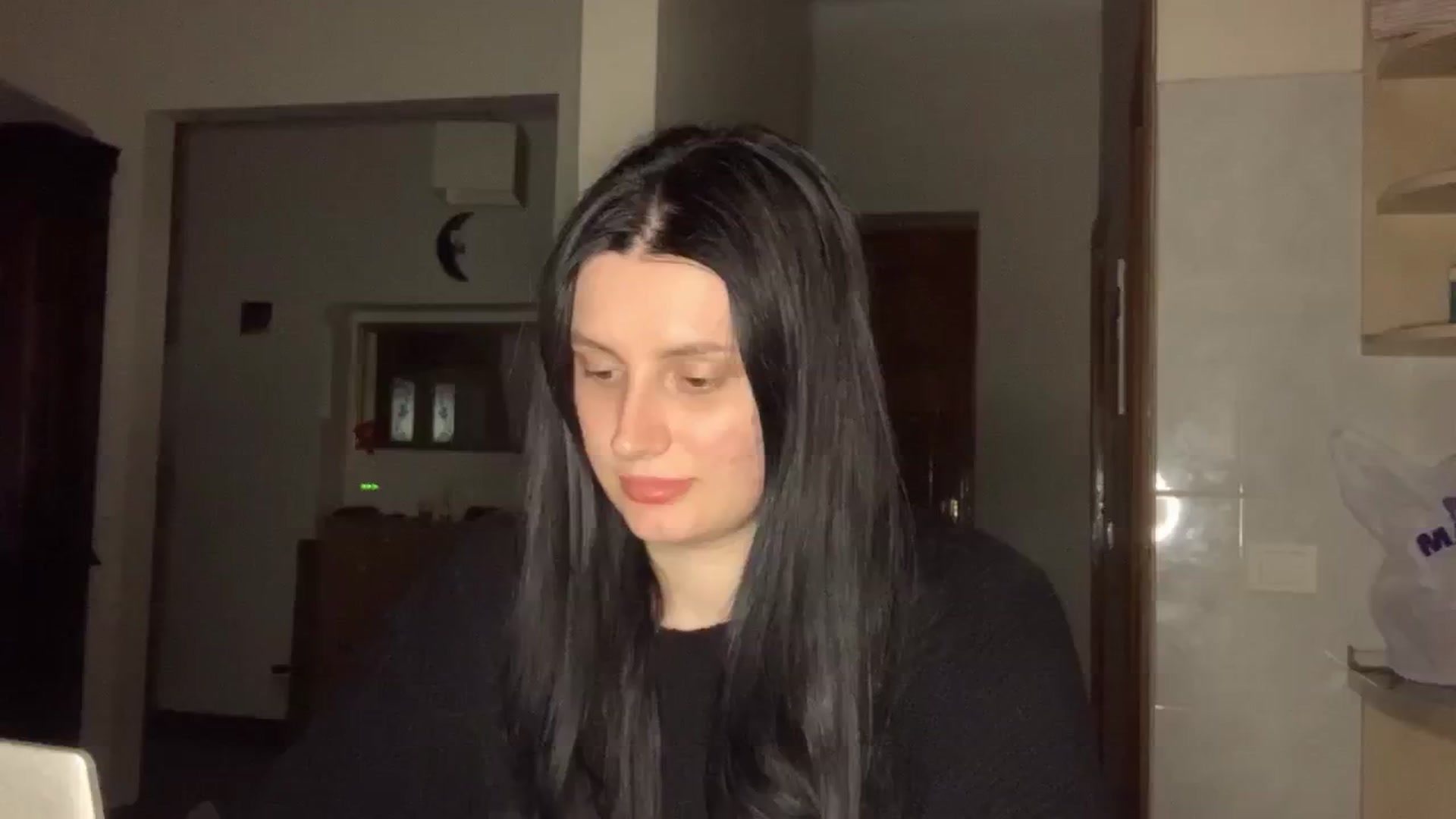 Gallery image thumbnail from PotatoChipss's myfreecams stream on, 05/15/2025, 19:51 image 17 of 20