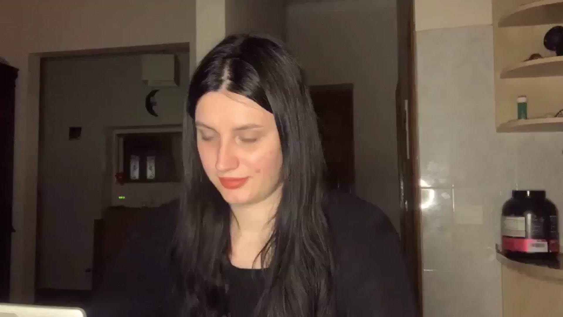 Gallery image thumbnail from PotatoChipss's myfreecams stream on, 05/18/2025, 18:11 image 9 of 20