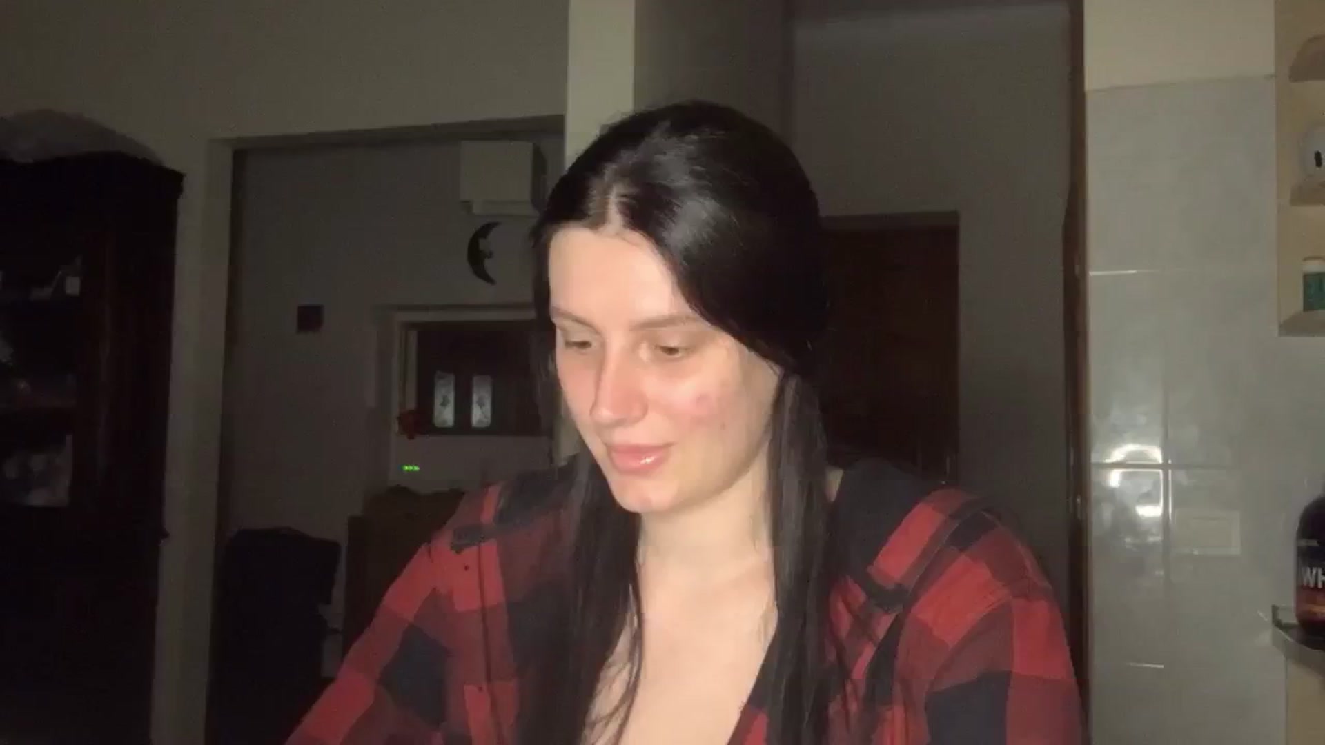 Gallery image thumbnail from PotatoChipss's myfreecams stream on, 06/06/2025, 20:32 image 3 of 20
