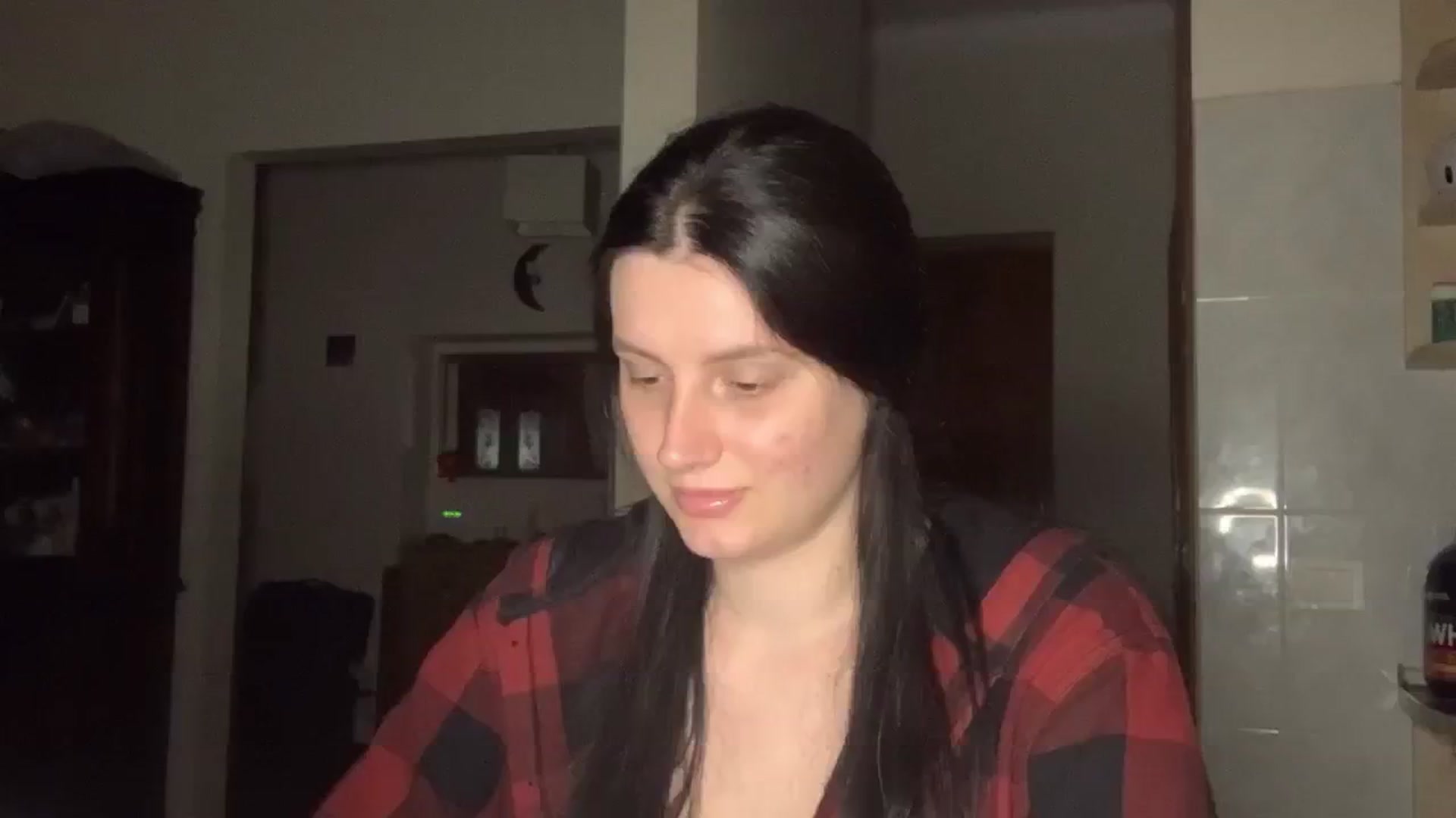 Gallery image thumbnail from PotatoChipss's myfreecams stream on, 06/06/2025, 20:32 image 2 of 20