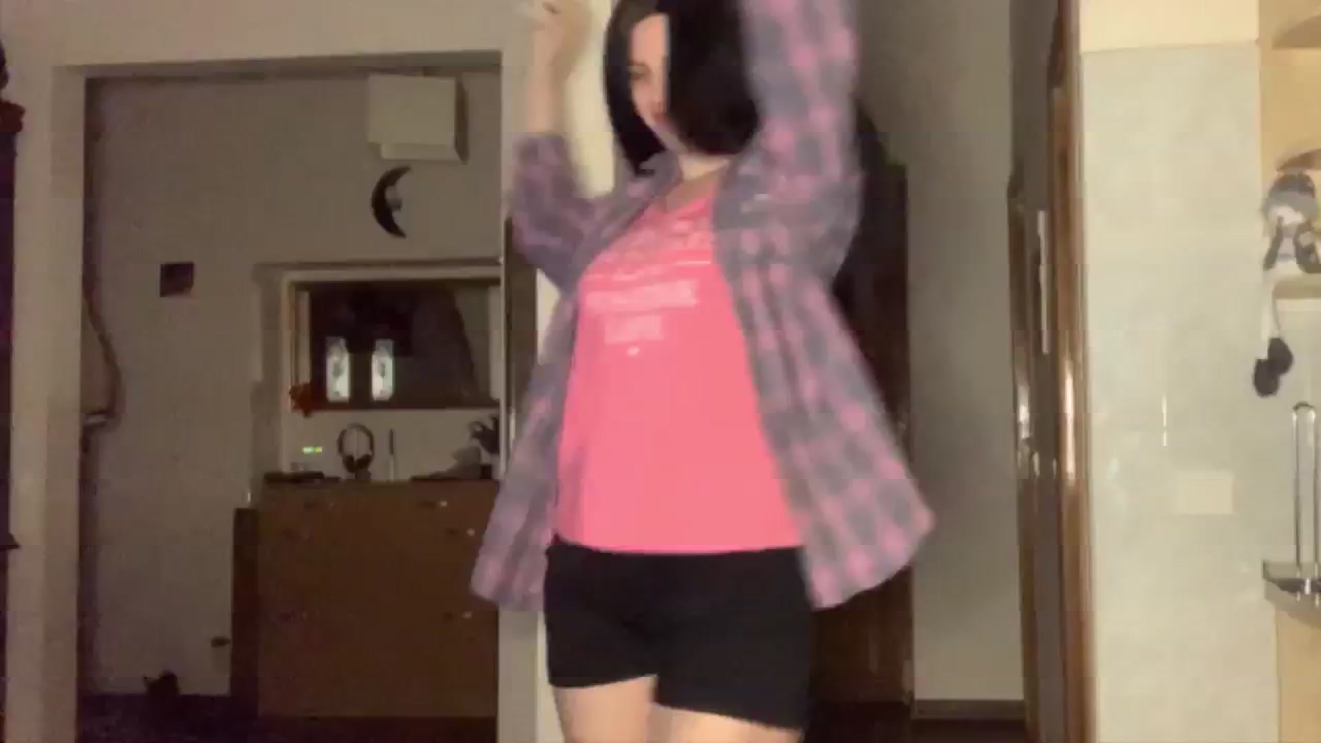 Gallery image thumbnail from PotatoChipss's myfreecams stream on, 03/06/2026, 21:37 image 12 of 20