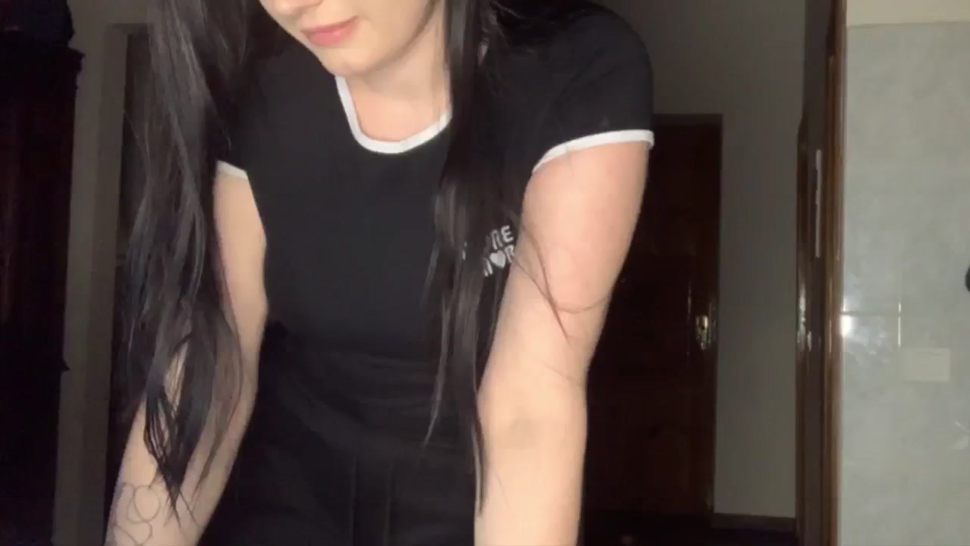 Gallery image thumbnail from PotatoChipss's myfreecams stream on, 03/18/2026, 17:22 image 19 of 20