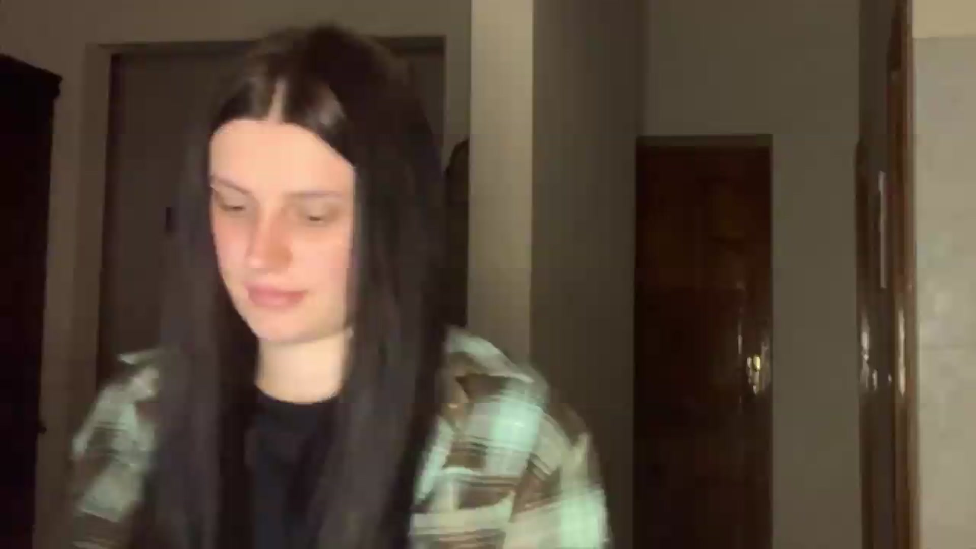 Gallery image thumbnail from PotatoChipss's myfreecams stream on, 05/13/2026, 20:25 image 4 of 20