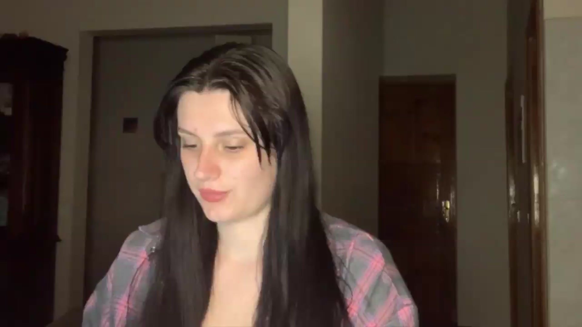Gallery image thumbnail from PotatoChipss's myfreecams stream on, 06/08/2026, 20:43 image 2 of 20