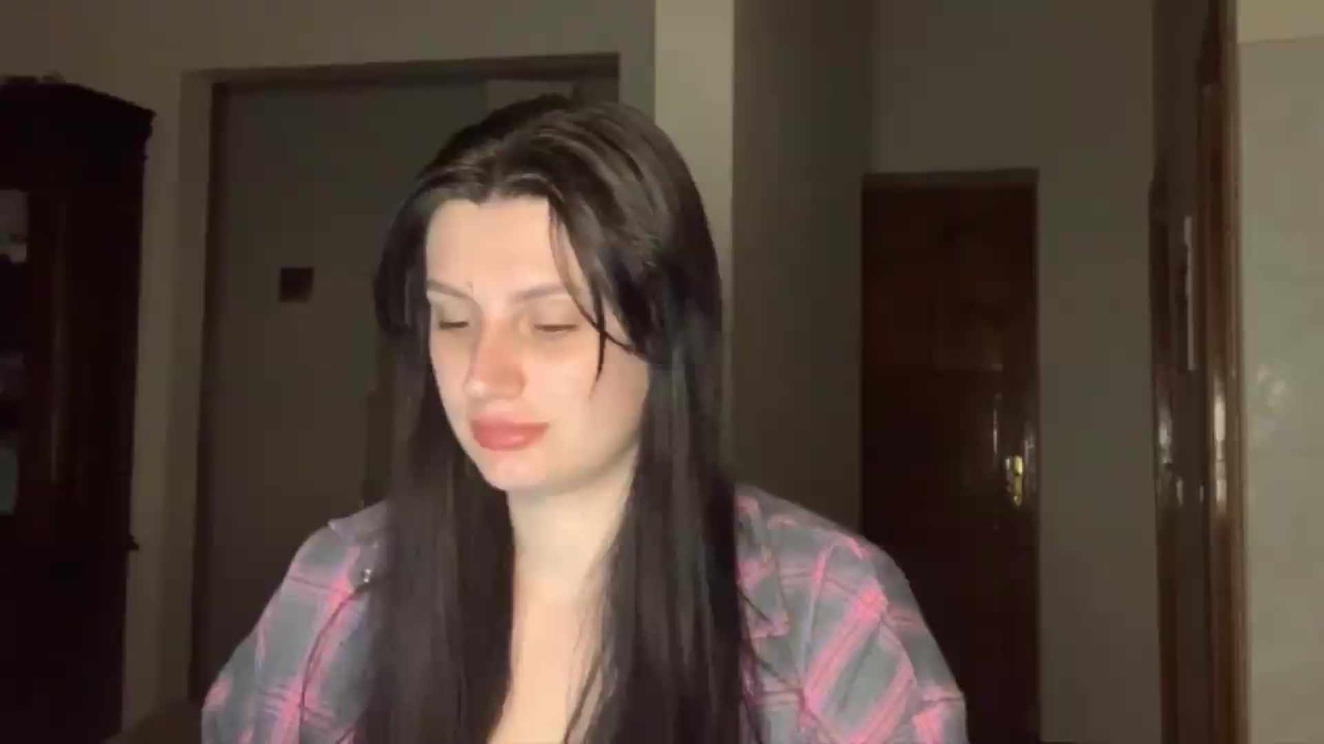 Gallery image thumbnail from PotatoChipss's myfreecams stream on, 06/08/2026, 20:43 image 4 of 20