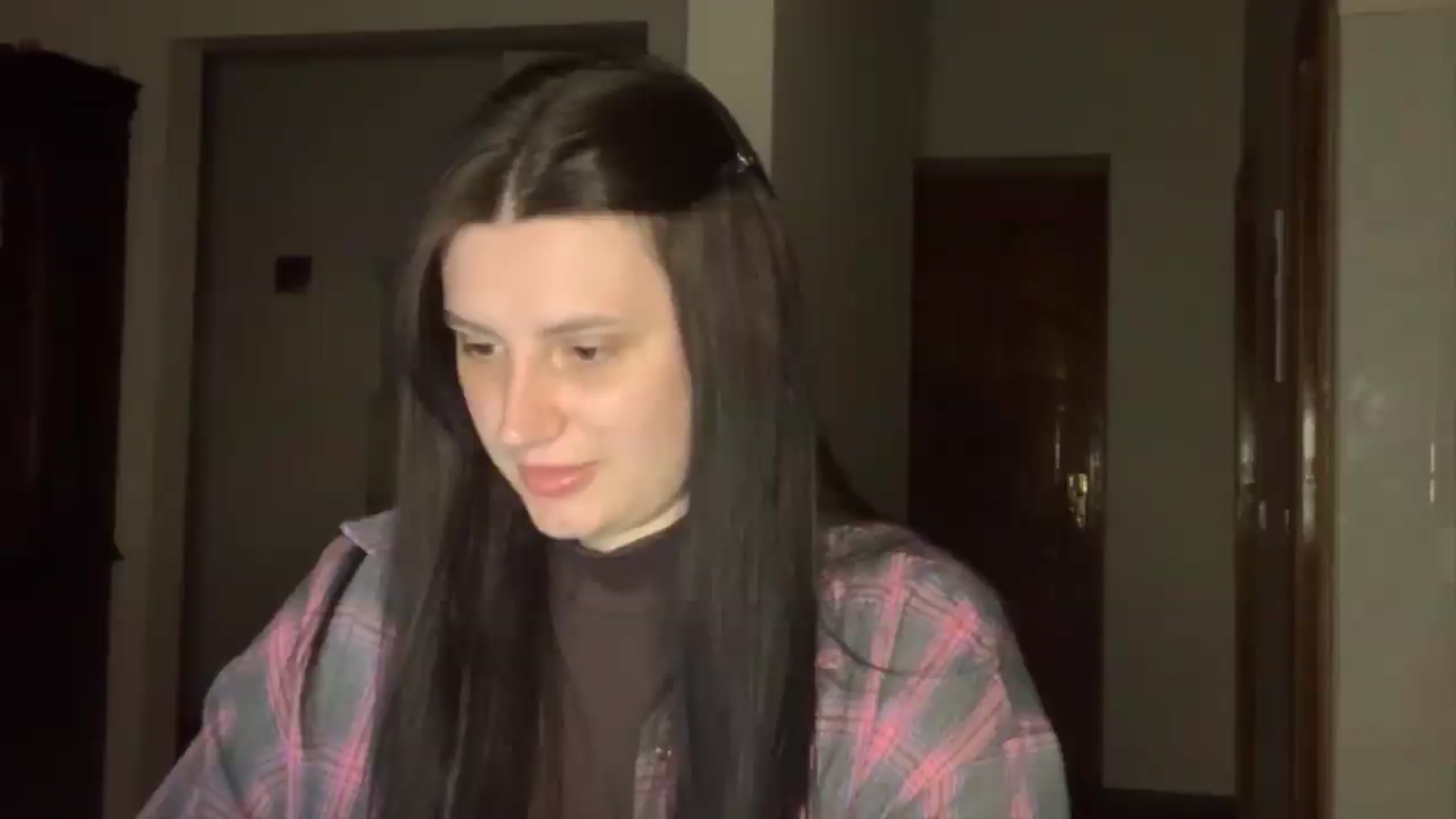 Gallery image thumbnail from PotatoChipss's myfreecams stream on, 06/15/2026, 21:14 image 6 of 20