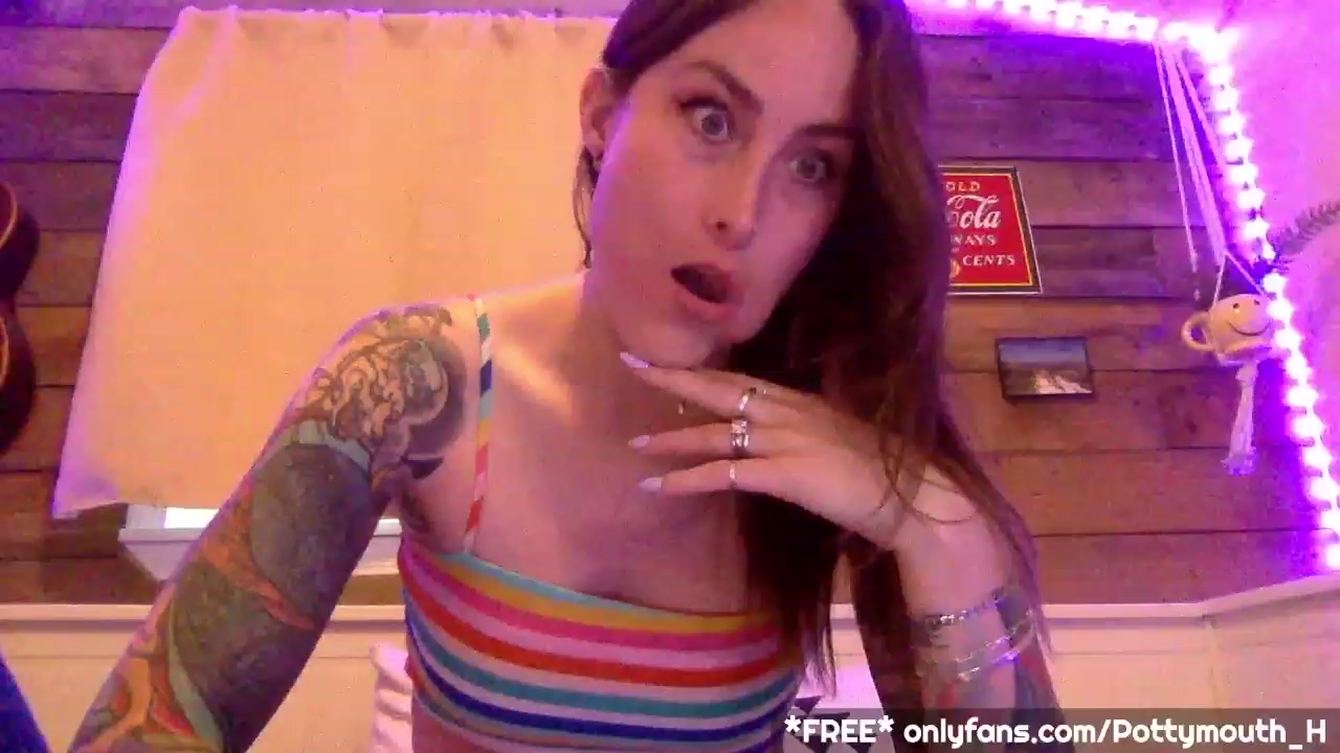 Gallery image thumbnail from Pottymouth_H's myfreecams stream on, 06/09/2023, 24:02 image 4 of 20