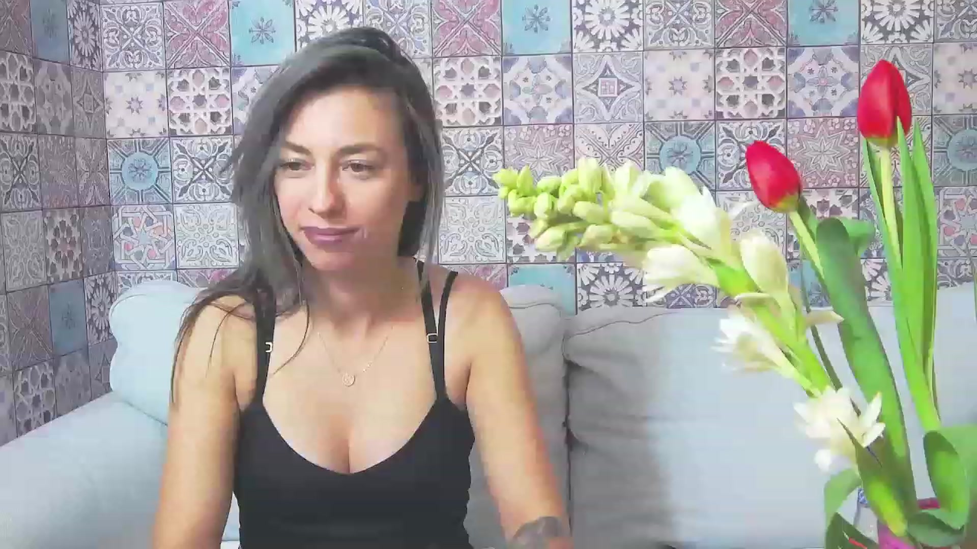 Gallery image thumbnail from PoxyVibe's myfreecams stream on, 11/17/2022, 21:02 image 16 of 20