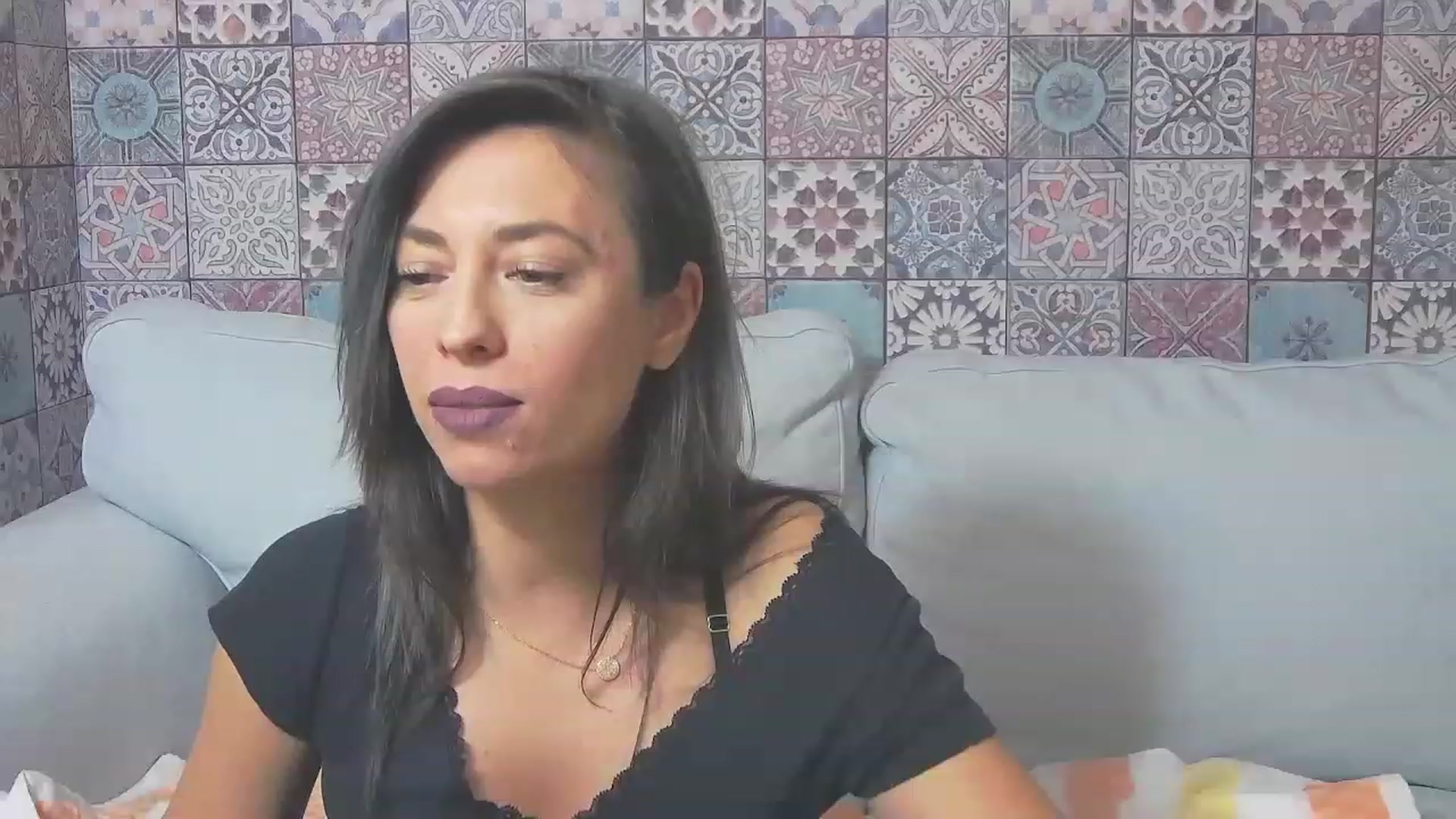 Gallery image thumbnail from PoxyVibe's myfreecams stream on, 11/18/2022, 16:19 image 7 of 20