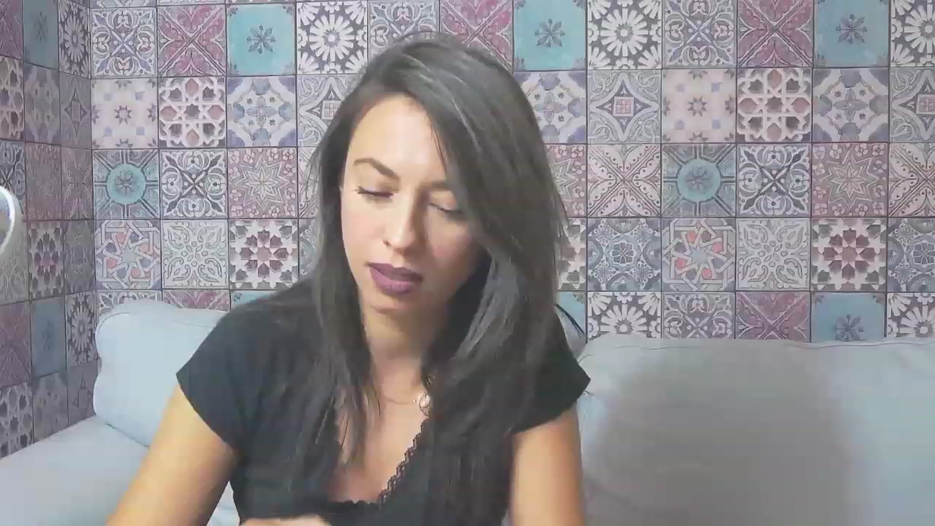 Gallery image thumbnail from PoxyVibe's myfreecams stream on, 11/18/2022, 16:19 image 19 of 20