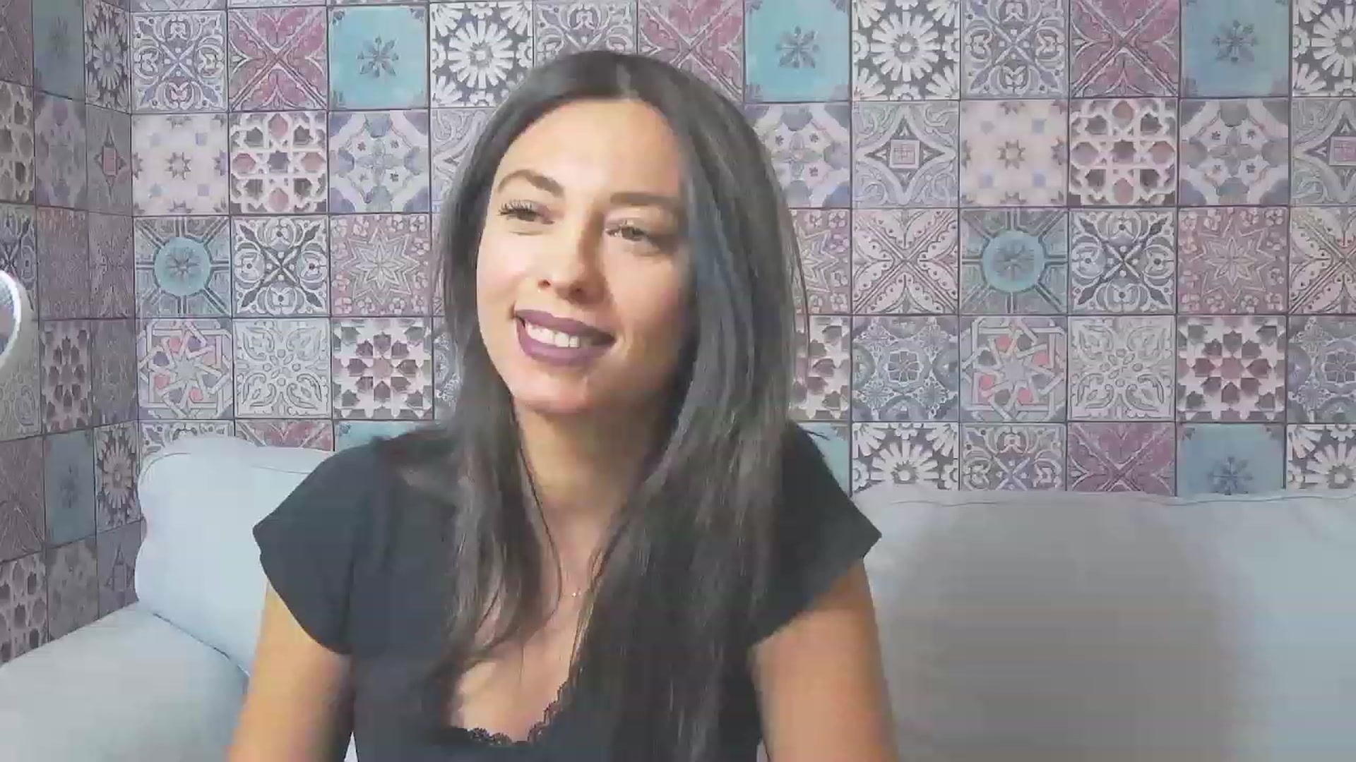 Gallery image thumbnail from PoxyVibe's myfreecams stream on, 11/18/2022, 16:19 image 15 of 20