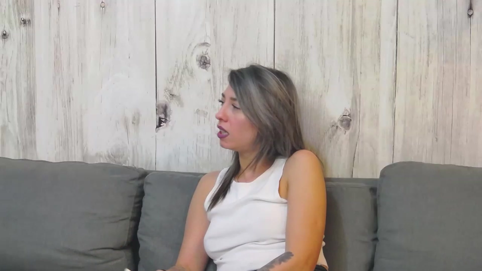 Gallery image thumbnail from PoxyVibe's myfreecams stream on, 11/21/2022, 17:18 image 5 of 20