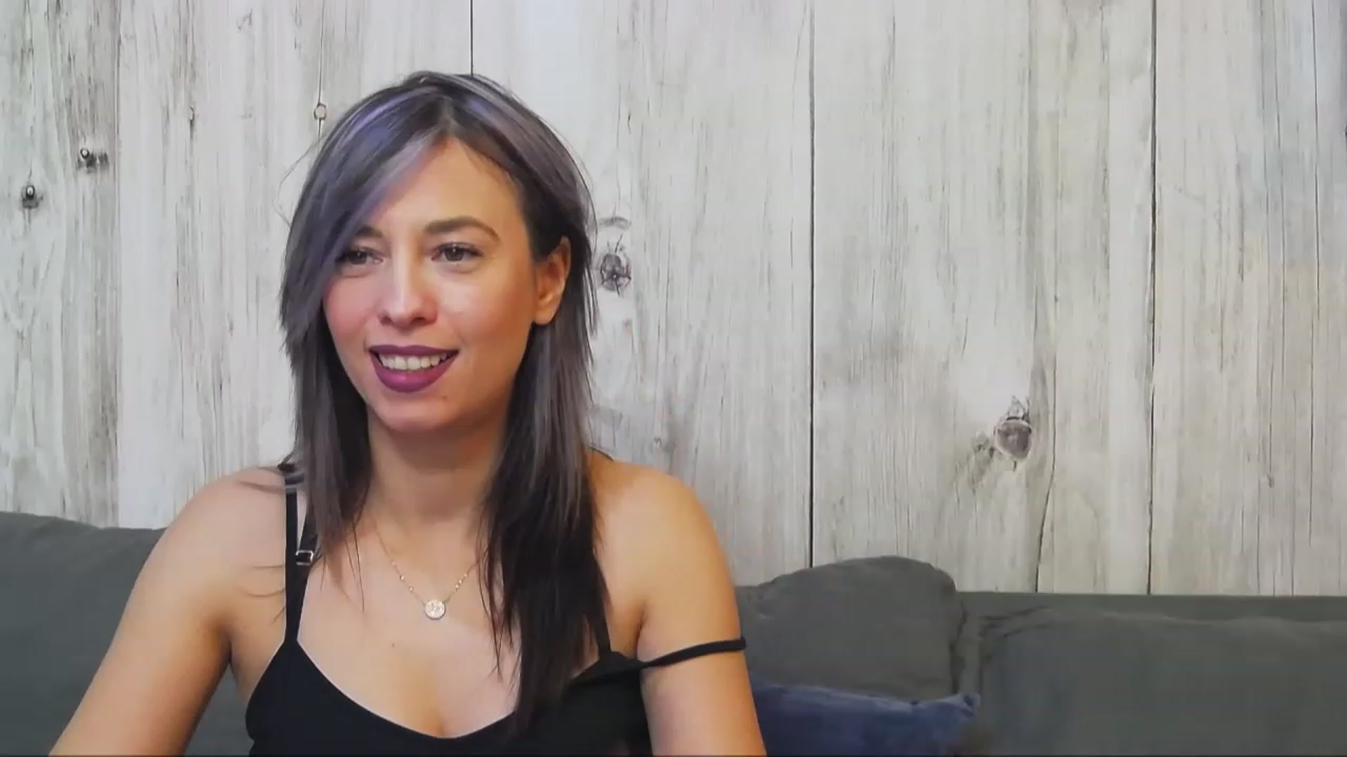 Gallery image thumbnail from PoxyVibe's myfreecams stream on, 12/01/2022, 20:57 image 17 of 20