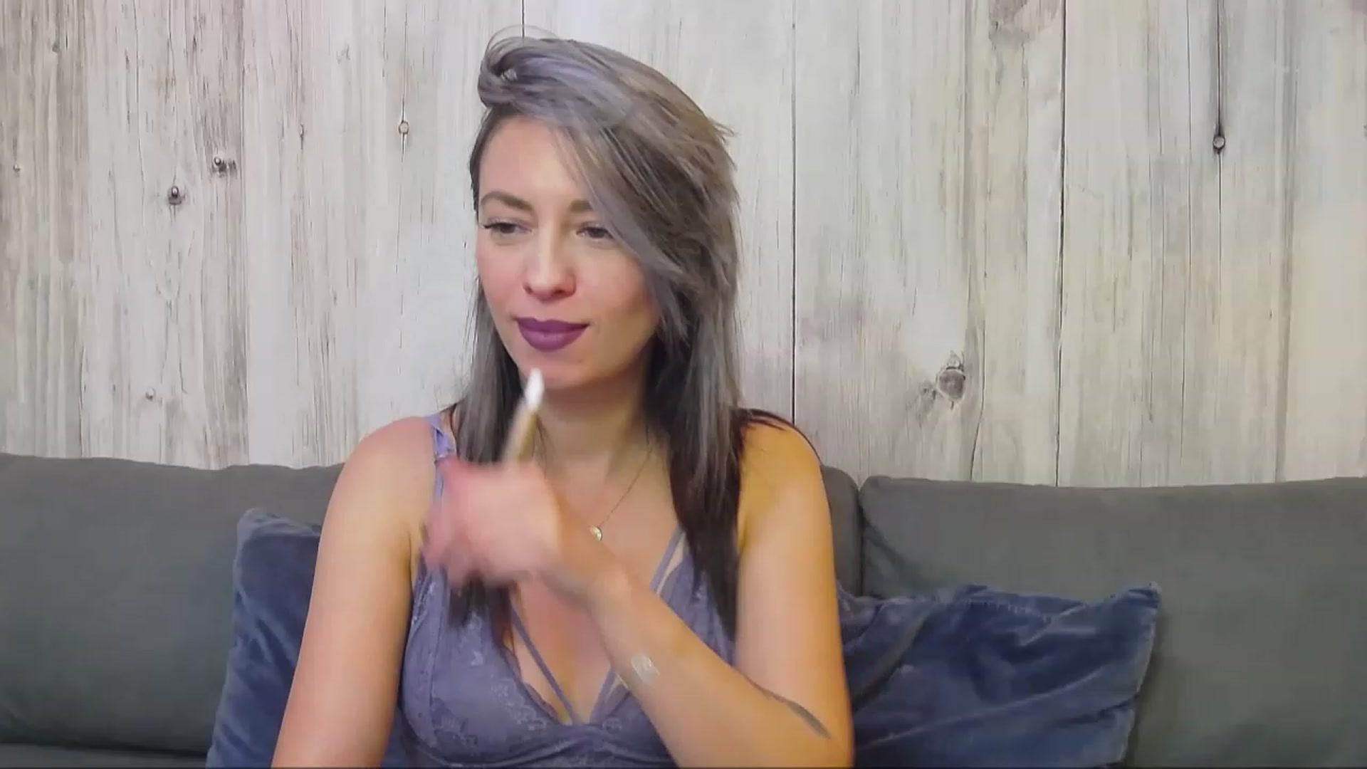 Gallery image thumbnail from PoxyVibe's myfreecams stream on, 12/06/2022, 15:51 image 4 of 20