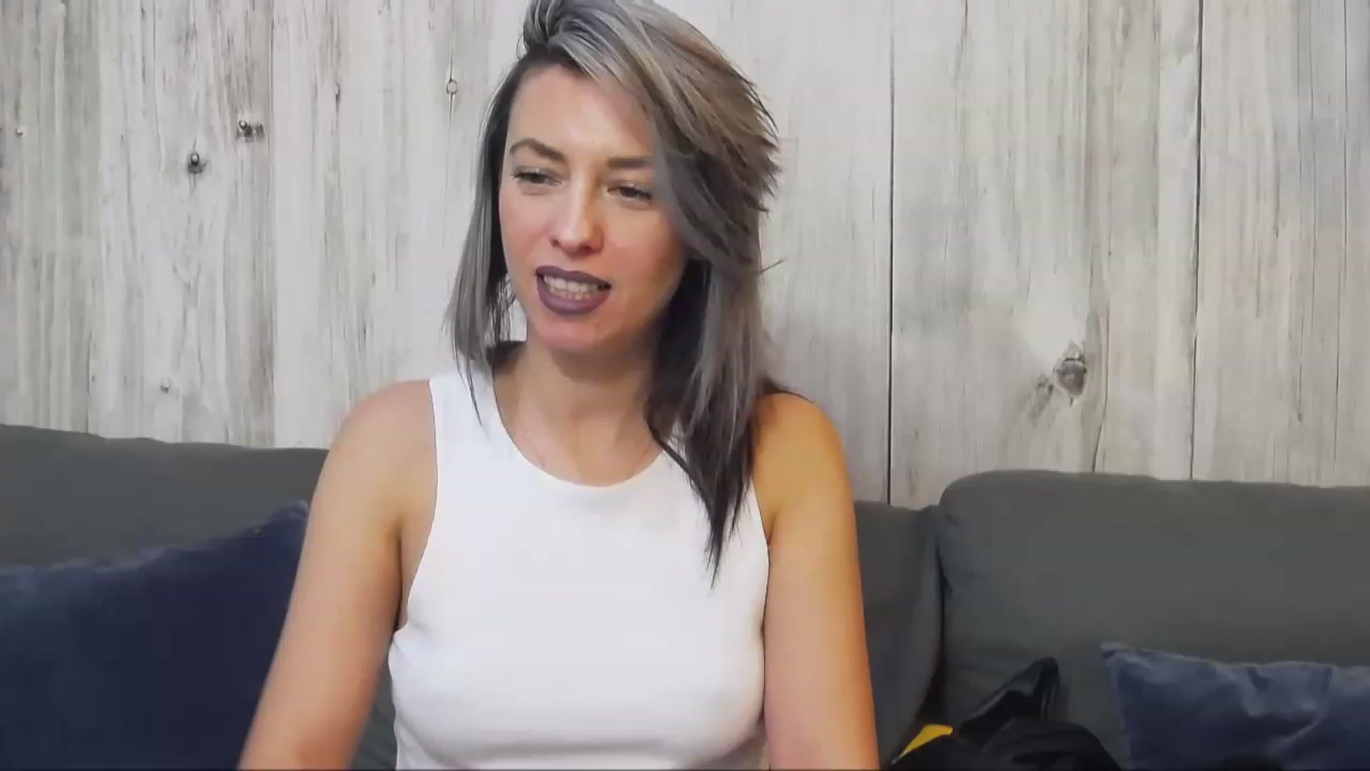 Gallery image thumbnail from PoxyVibe's myfreecams stream on, 12/20/2022, 18:49 image 13 of 20